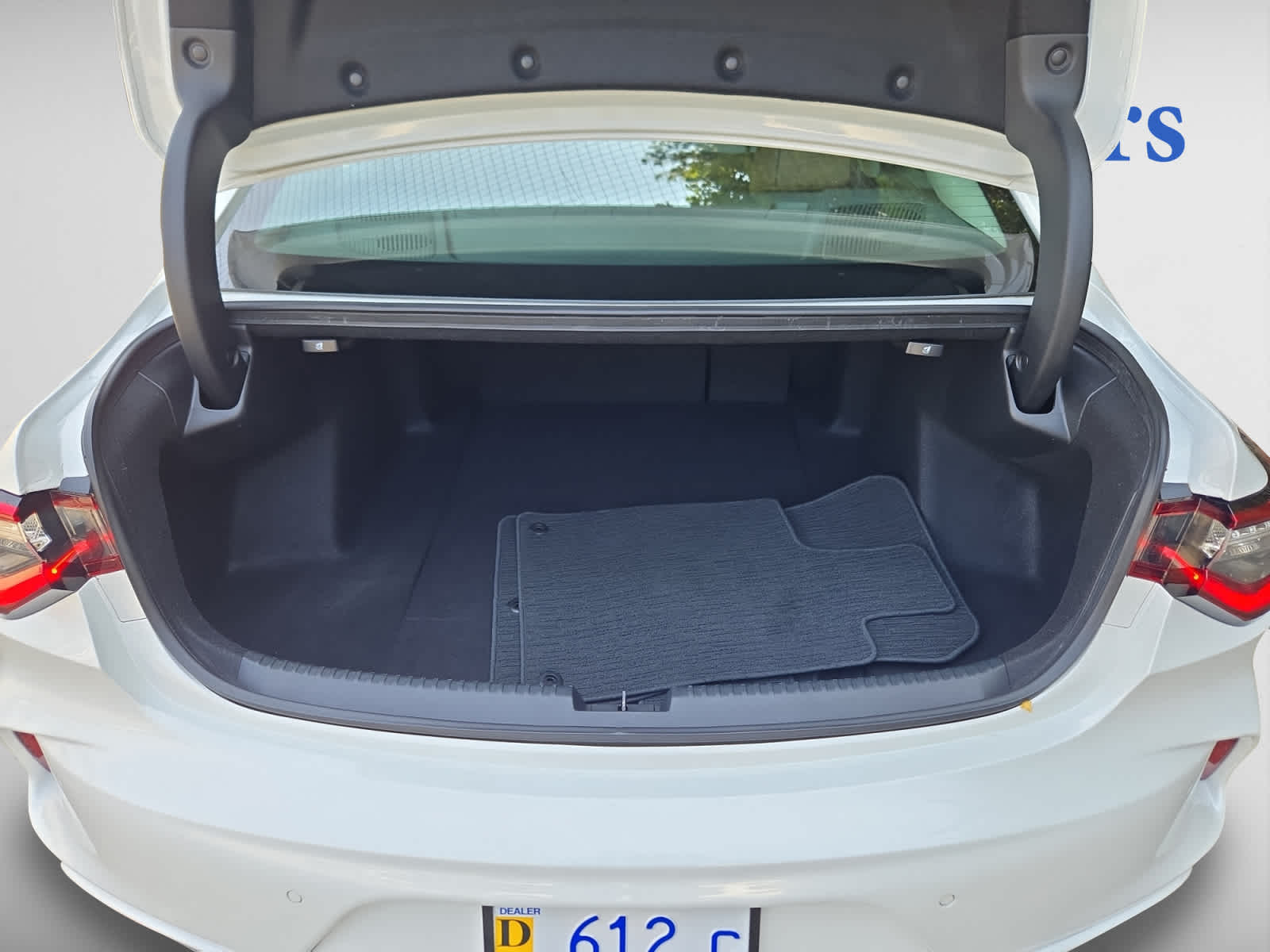 2023 Acura TLX SH-AWD Advance photo 4