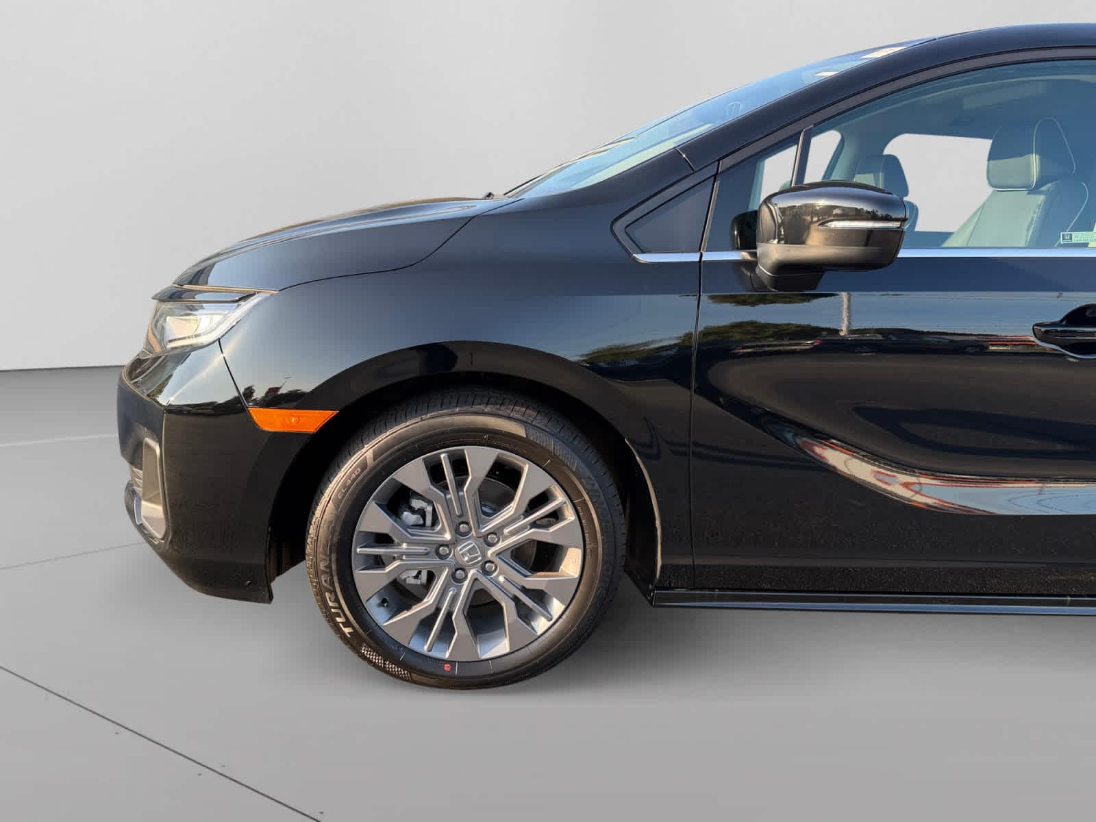 2026 Honda Odyssey Touring - Photo 19