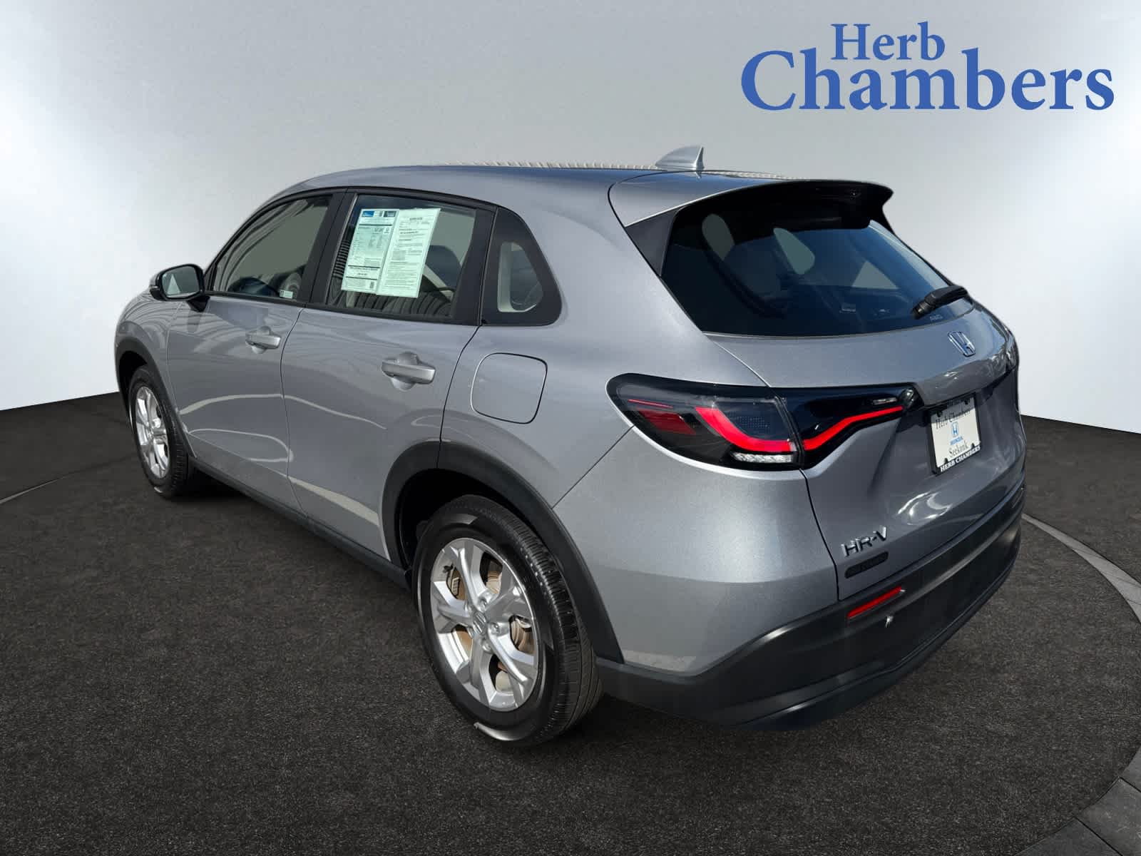 2023 Honda HR-V LX photo 2
