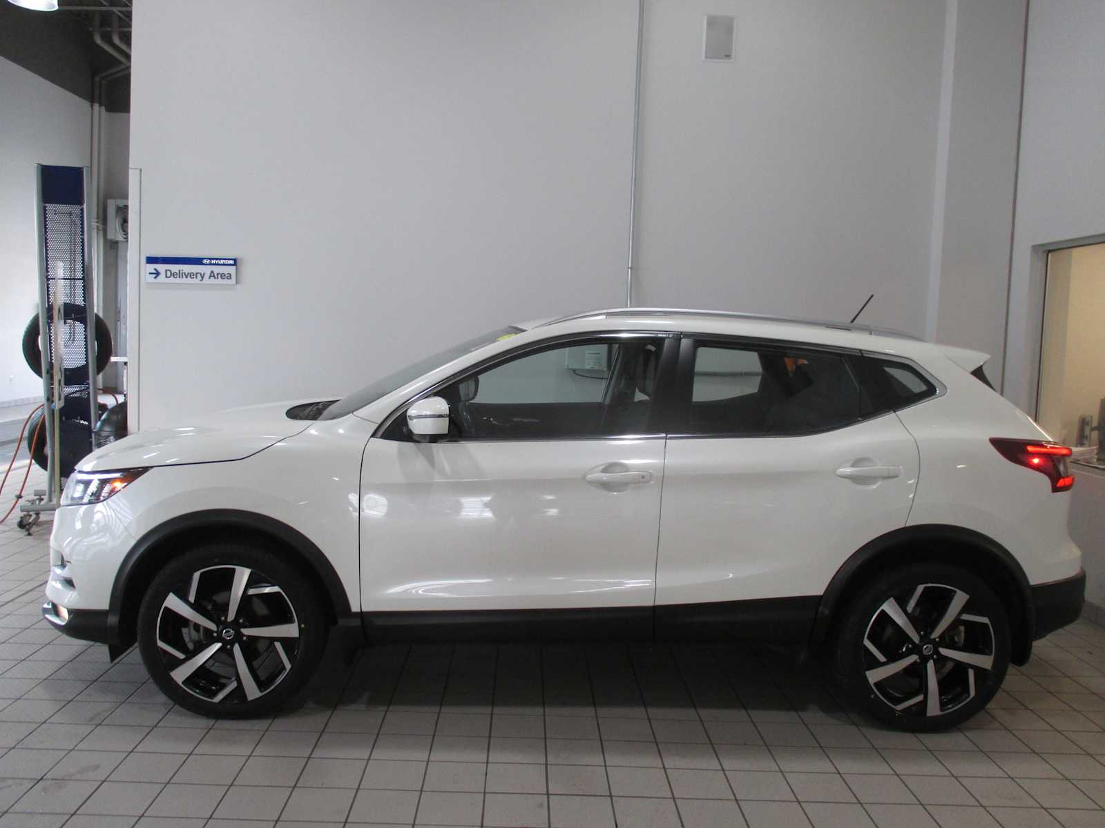 used 2021 Nissan Rogue Sport car, priced at $15,998