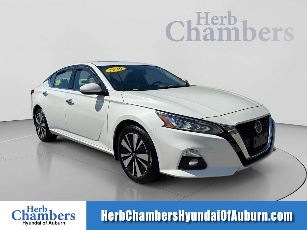 Used 2020 Nissan Altima 2.5 SV Sedan