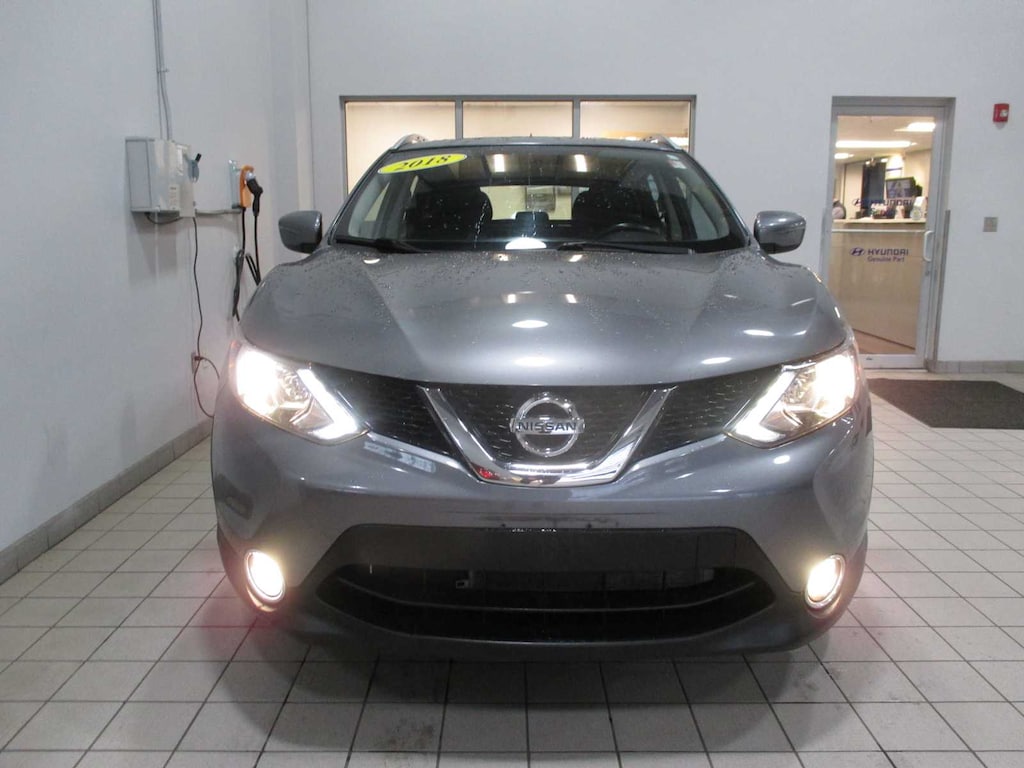 Used 2018 Nissan Rogue Sport SV SUV