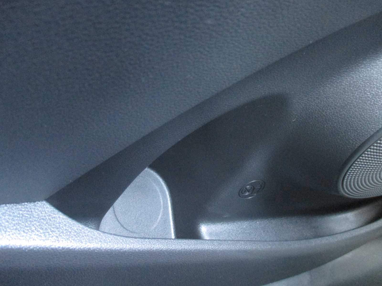 2023 Hyundai Kona SEL - Photo 18