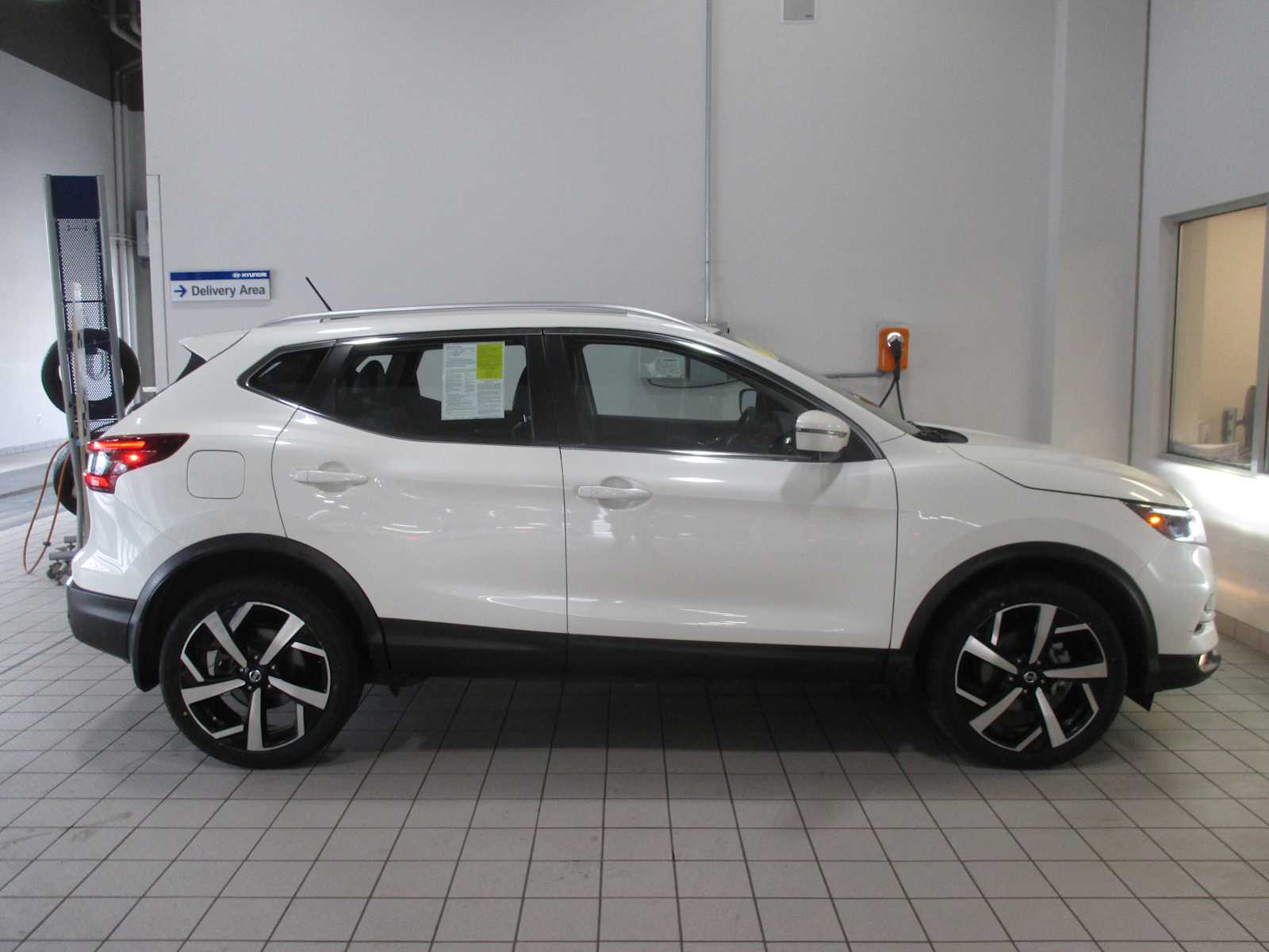 used 2021 Nissan Rogue Sport car, priced at $15,998