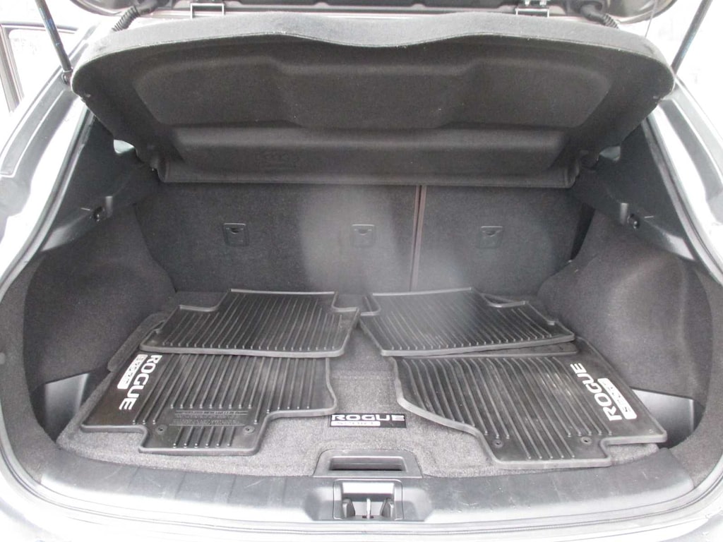 Used 2018 Nissan Rogue Sport SV SUV