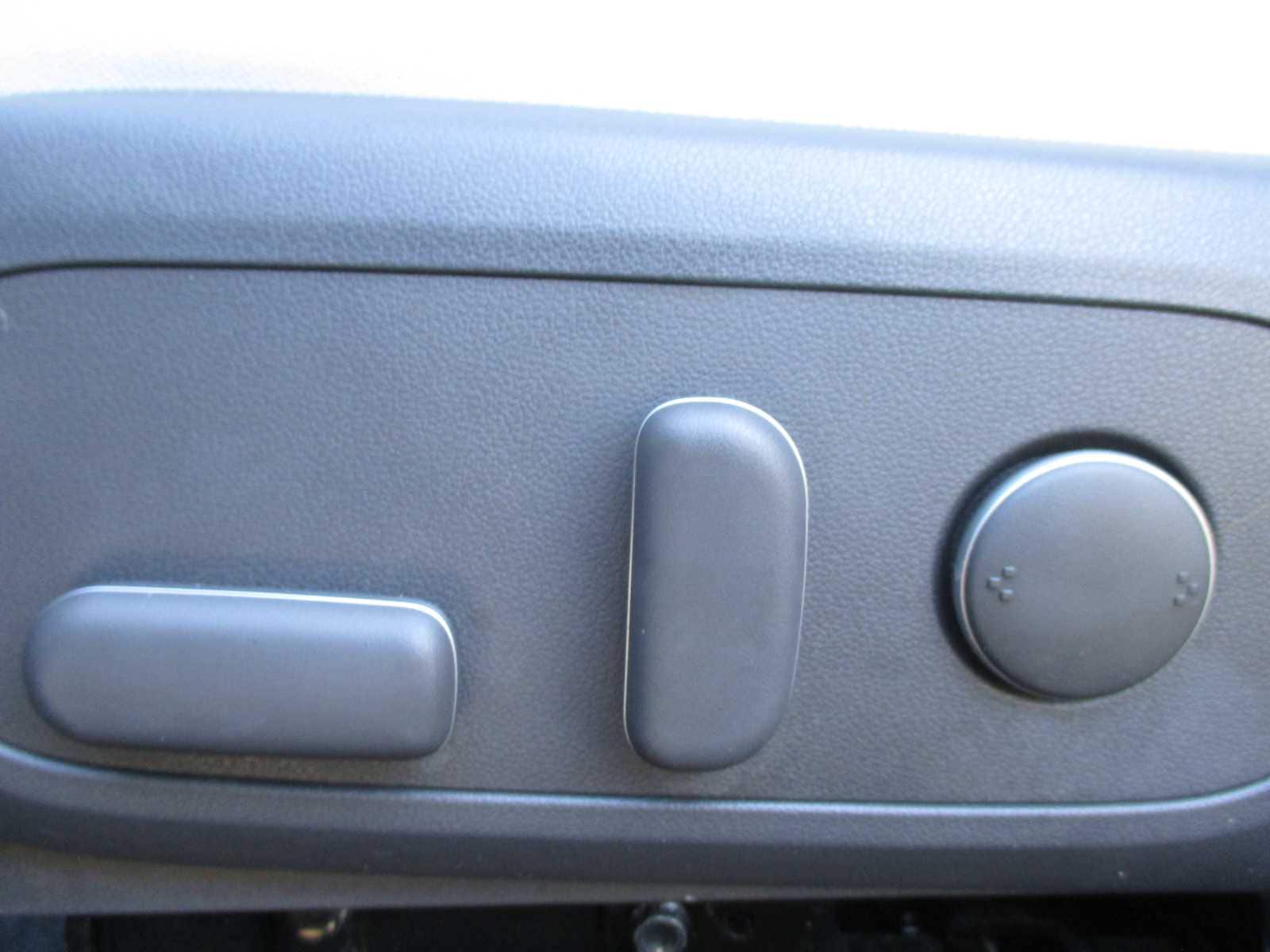 2024 Hyundai Kona SEL - Photo 38