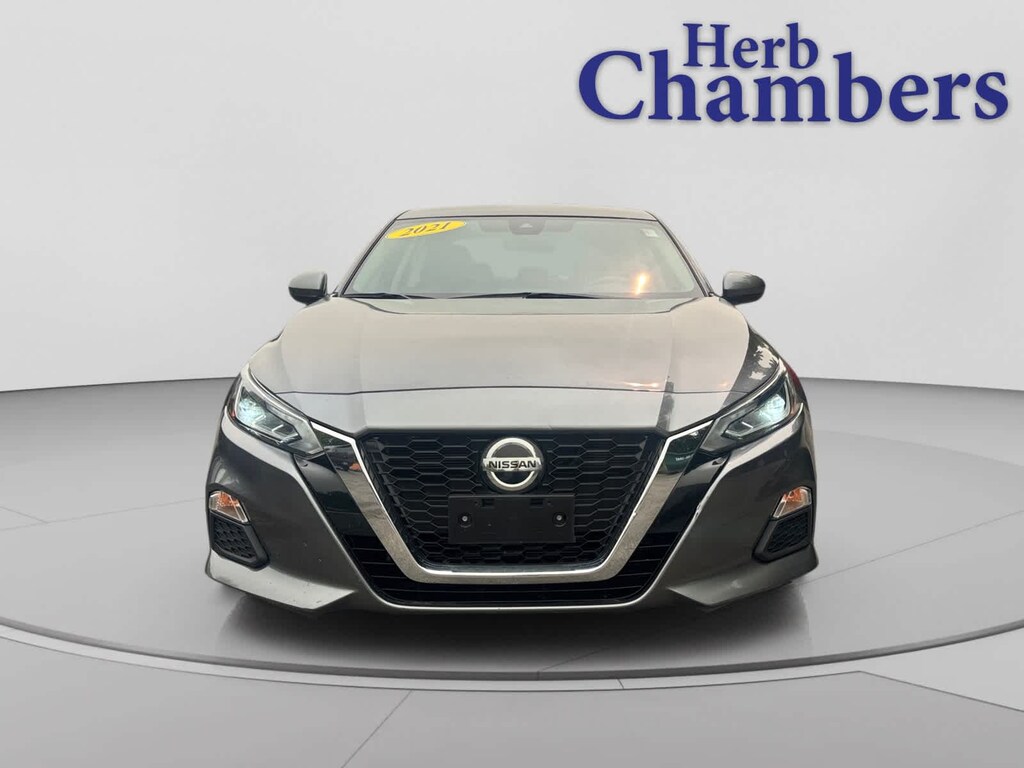 Used 2021 Nissan Altima 2.5 SV Sedan
