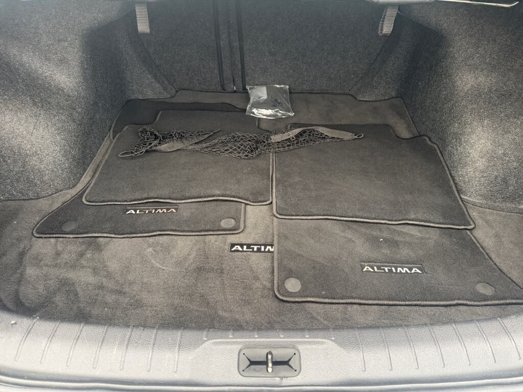 Used 2021 Nissan Altima 2.5 SV Sedan