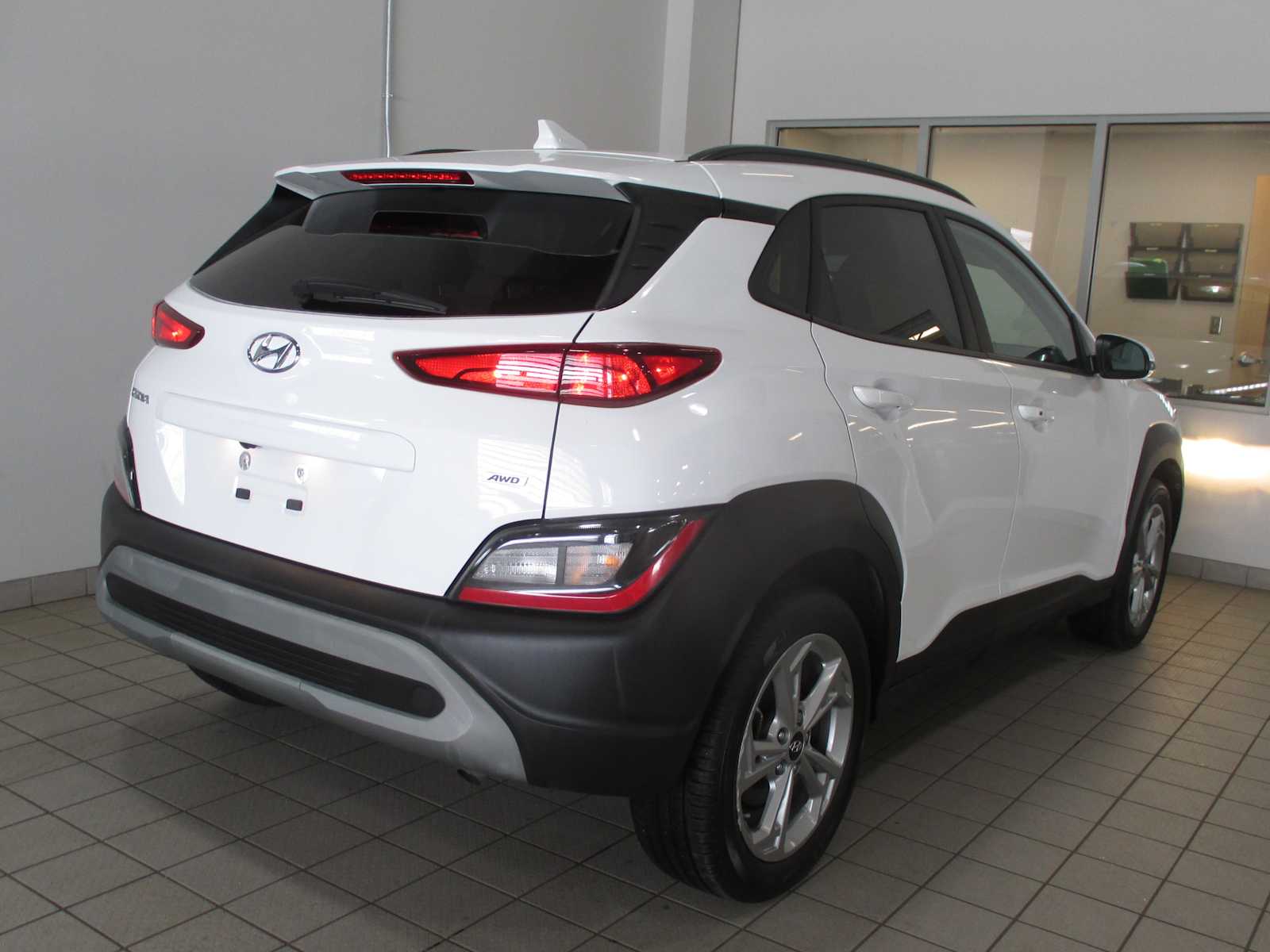 2023 Hyundai Kona SEL - Photo 3