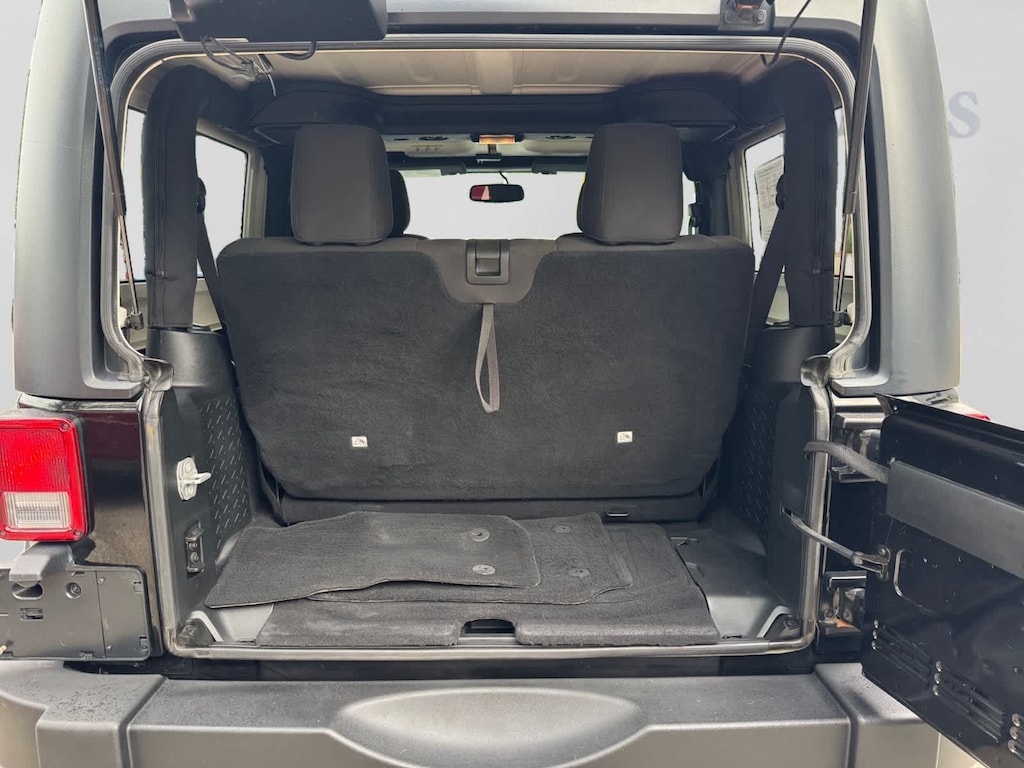 Used 2017 Jeep Wrangler JK Sport 4x4 SUV
