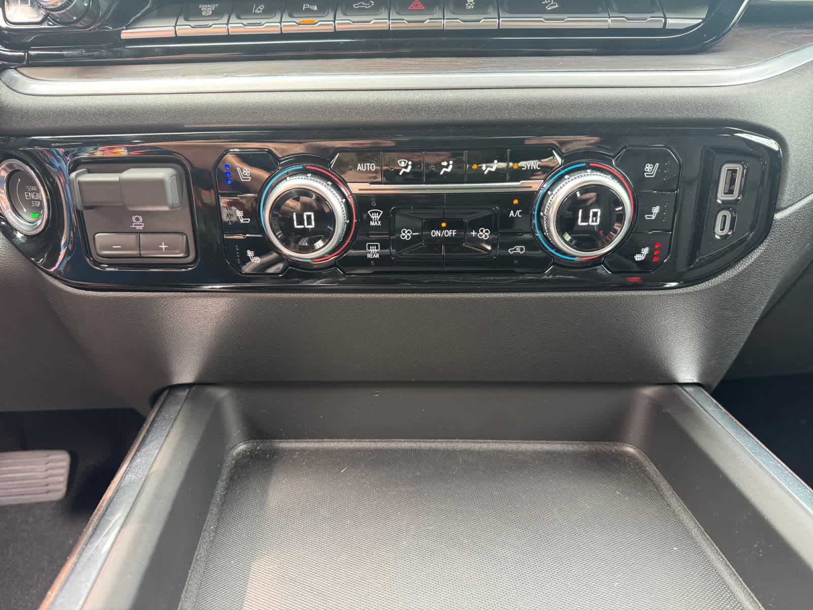 used 2025 GMC Sierra 2500 HD car, priced at $74,998