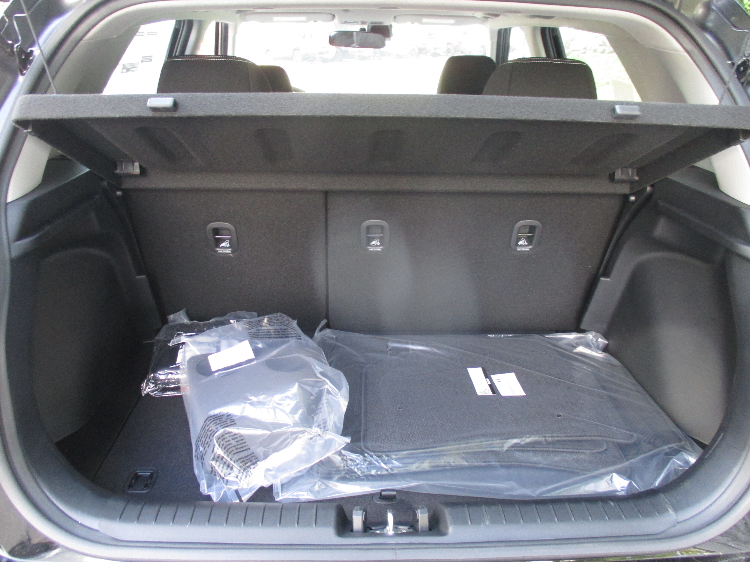 new 2025 Hyundai Venue car, priced at $22,037