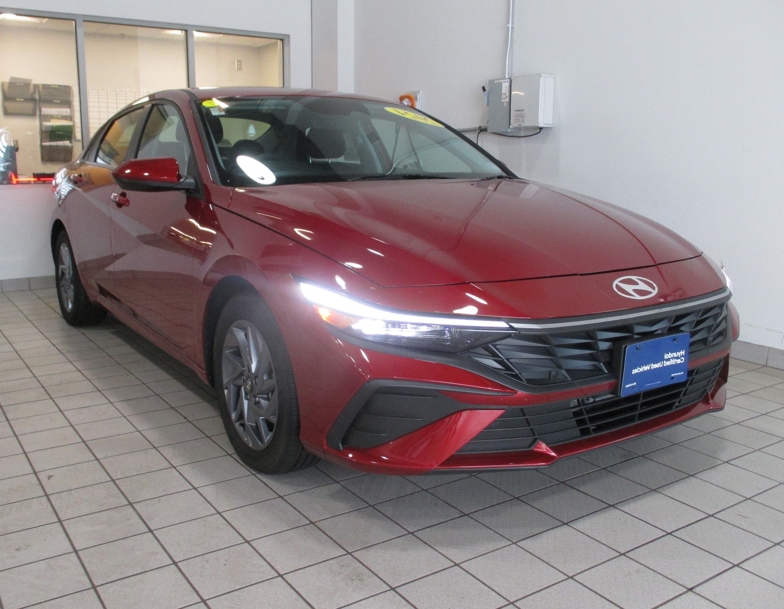 2024 Hyundai Elantra Blue's photo