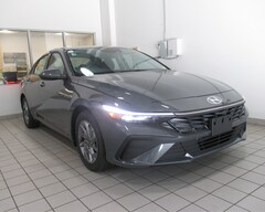 New 2025 Hyundai Elantra Hybrid Blue Sedan Auburn MA