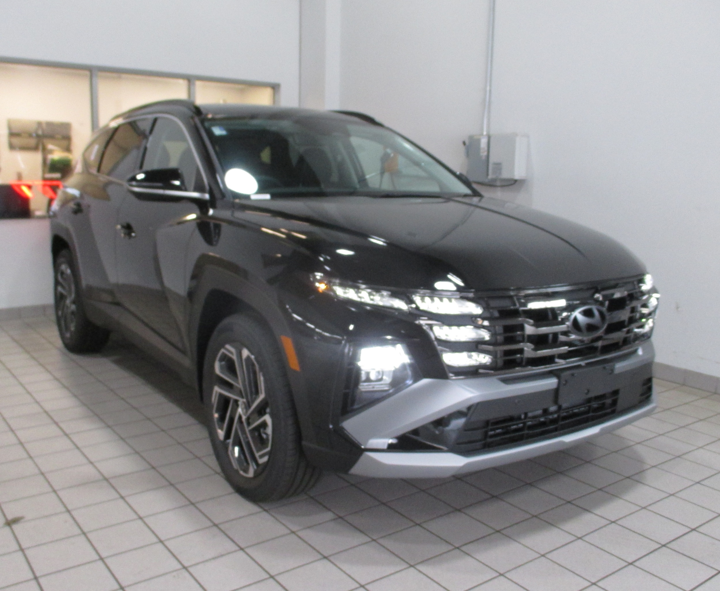 2025 Hyundai Tucson Limited's photo