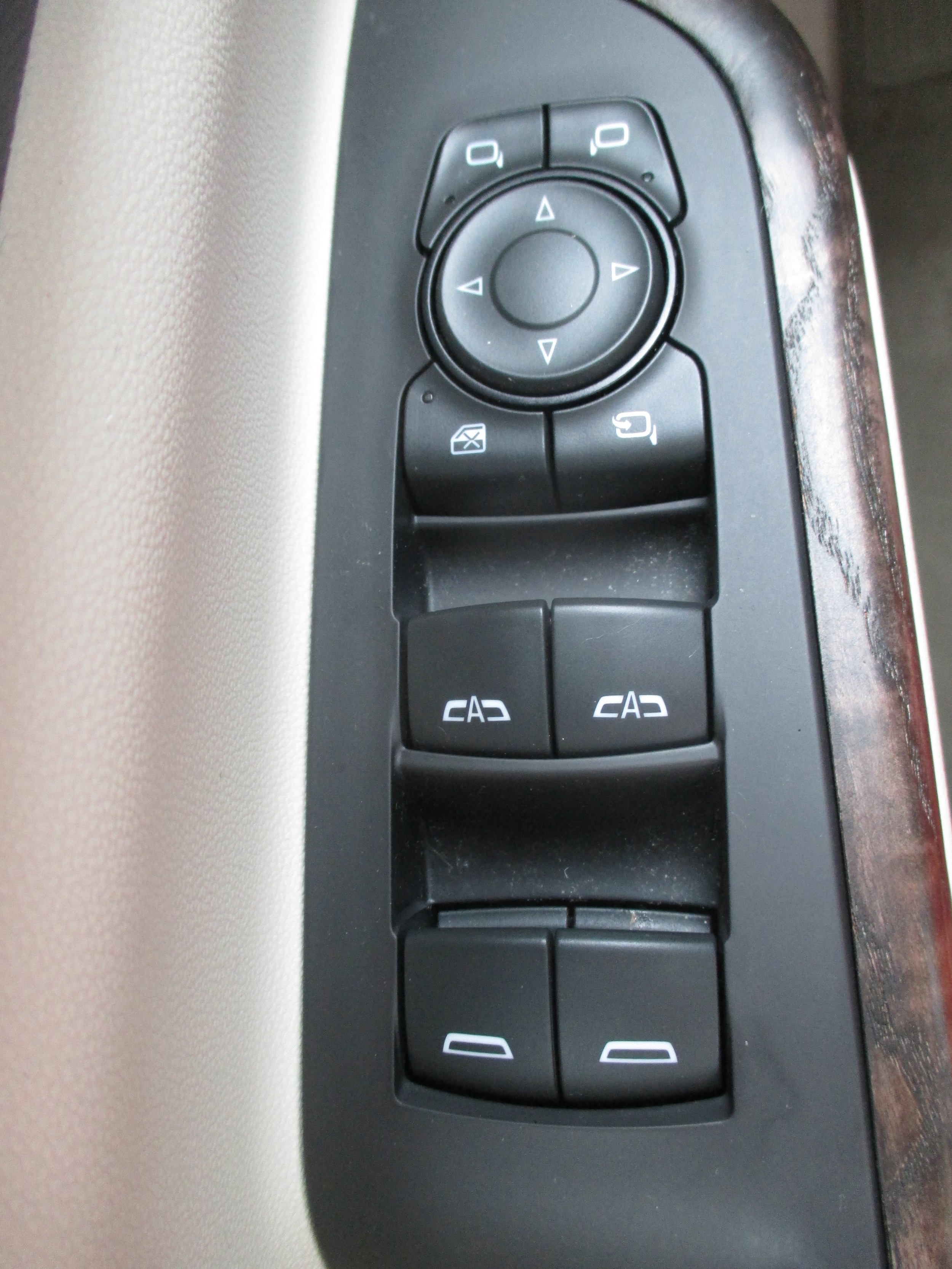 used 2021 GMC Acadia car, priced at $25,298