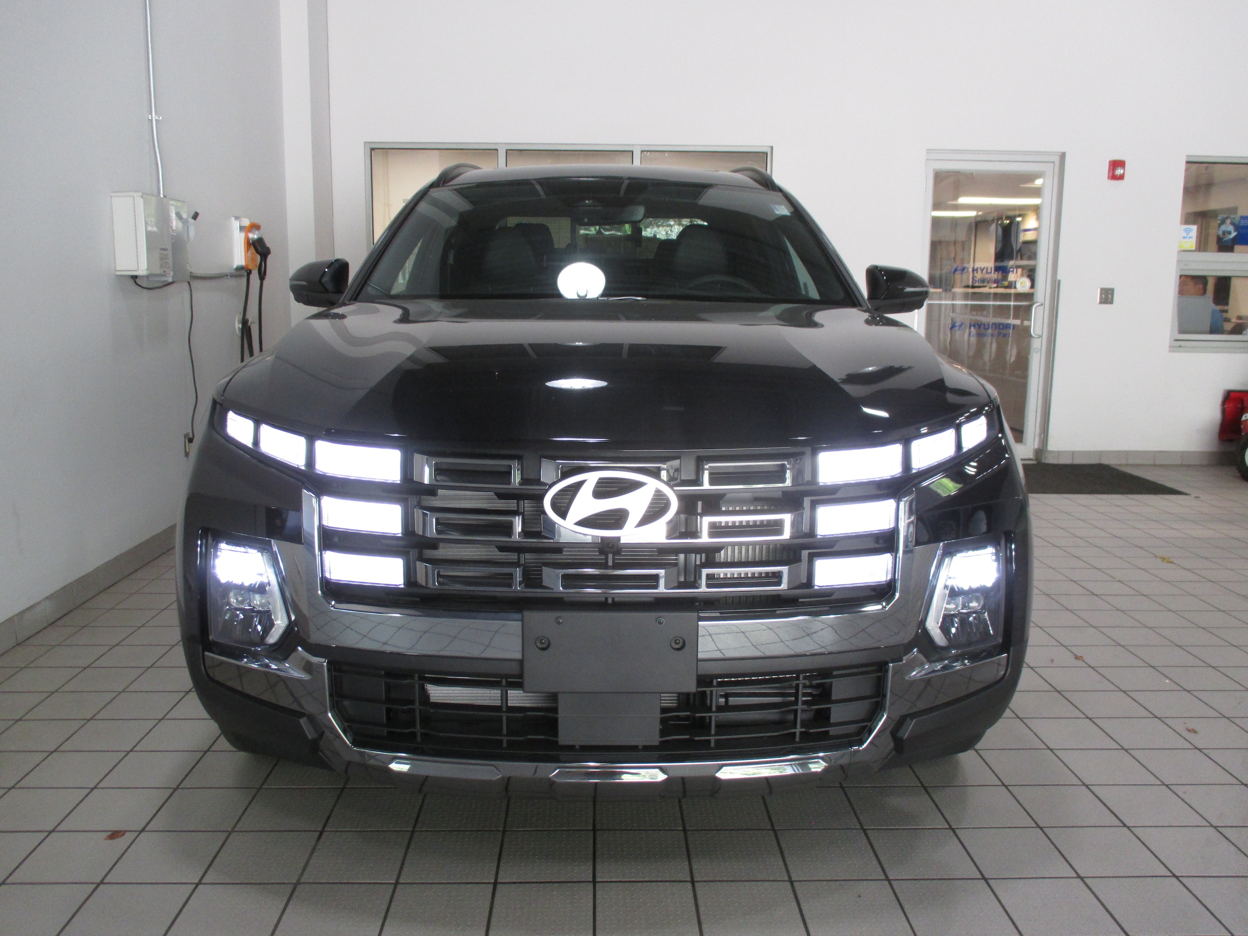 new 2025 Hyundai Santa Cruz car, priced at $42,800