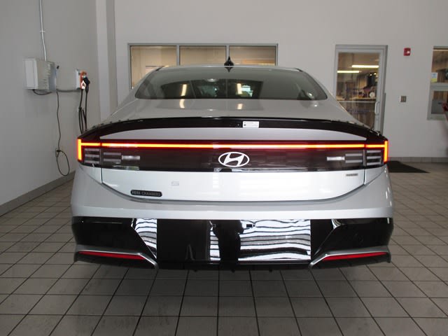 2025 Hyundai Sonata Hybrid SEL - Photo 12