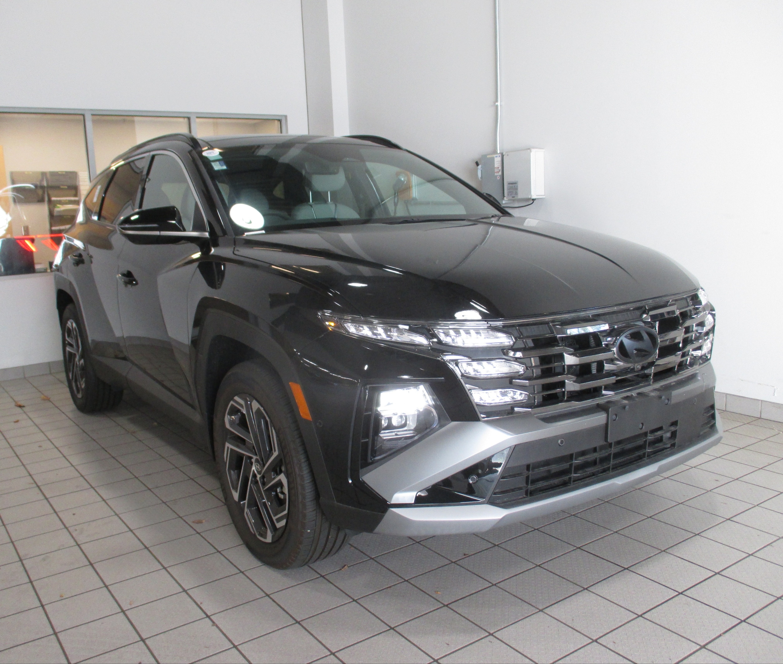 2025 Hyundai Tucson Limited's photo