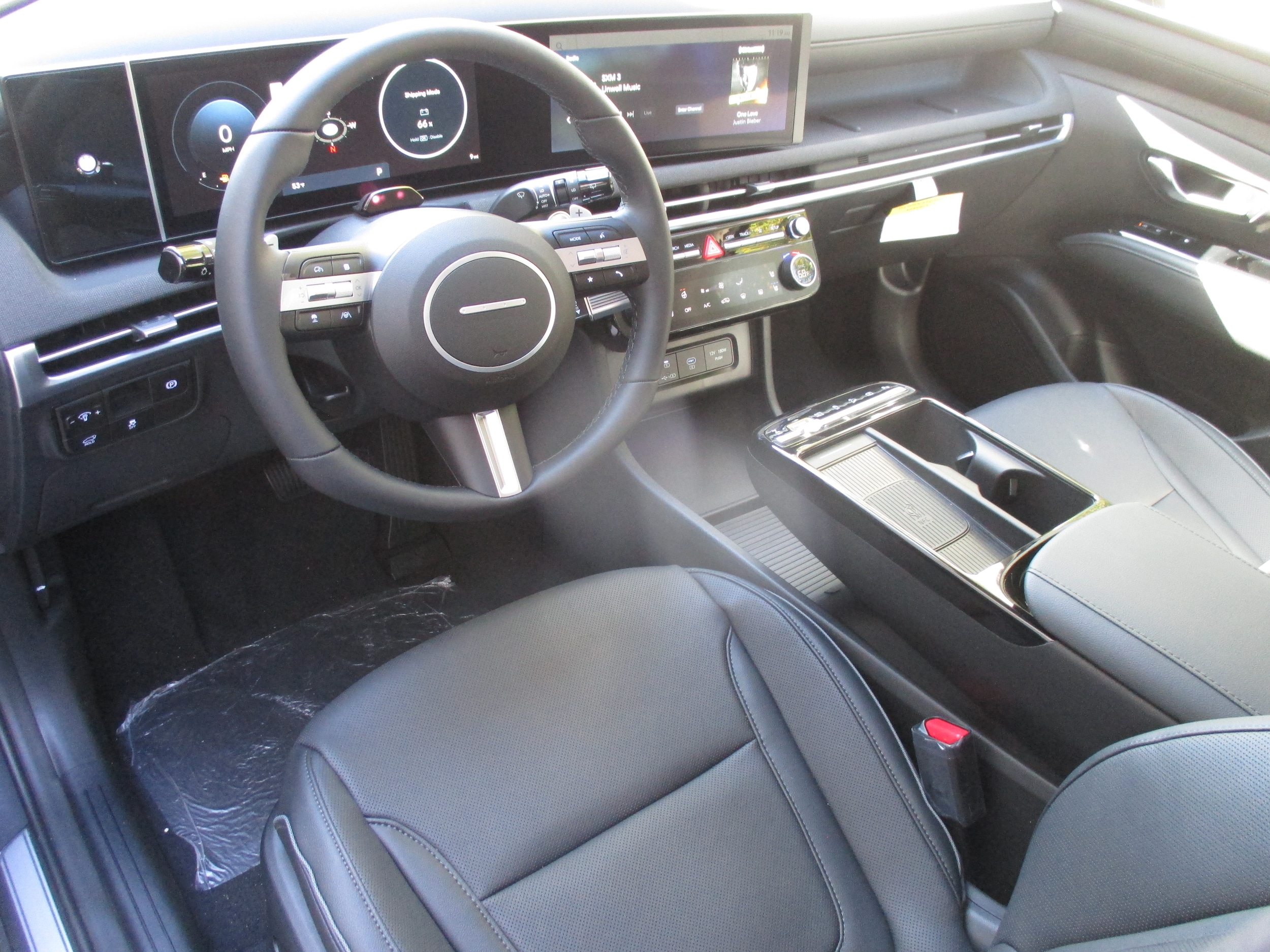 new 2025 Hyundai Tucson car, priced at $40,390