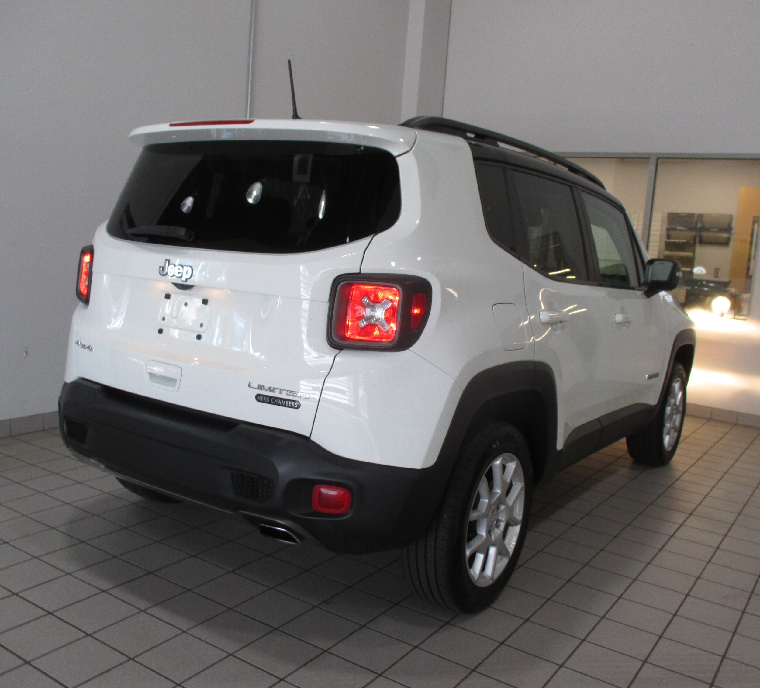 2021 Jeep Renegade Limited photo 3