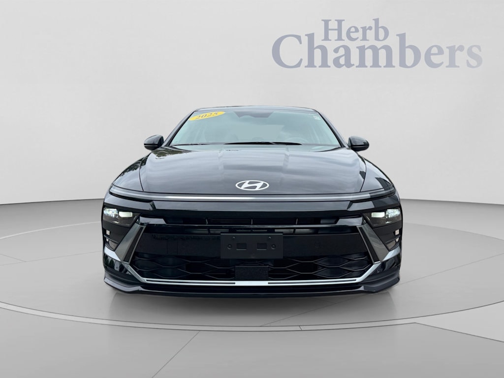 Used 2025 Hyundai Sonata SE Sedan