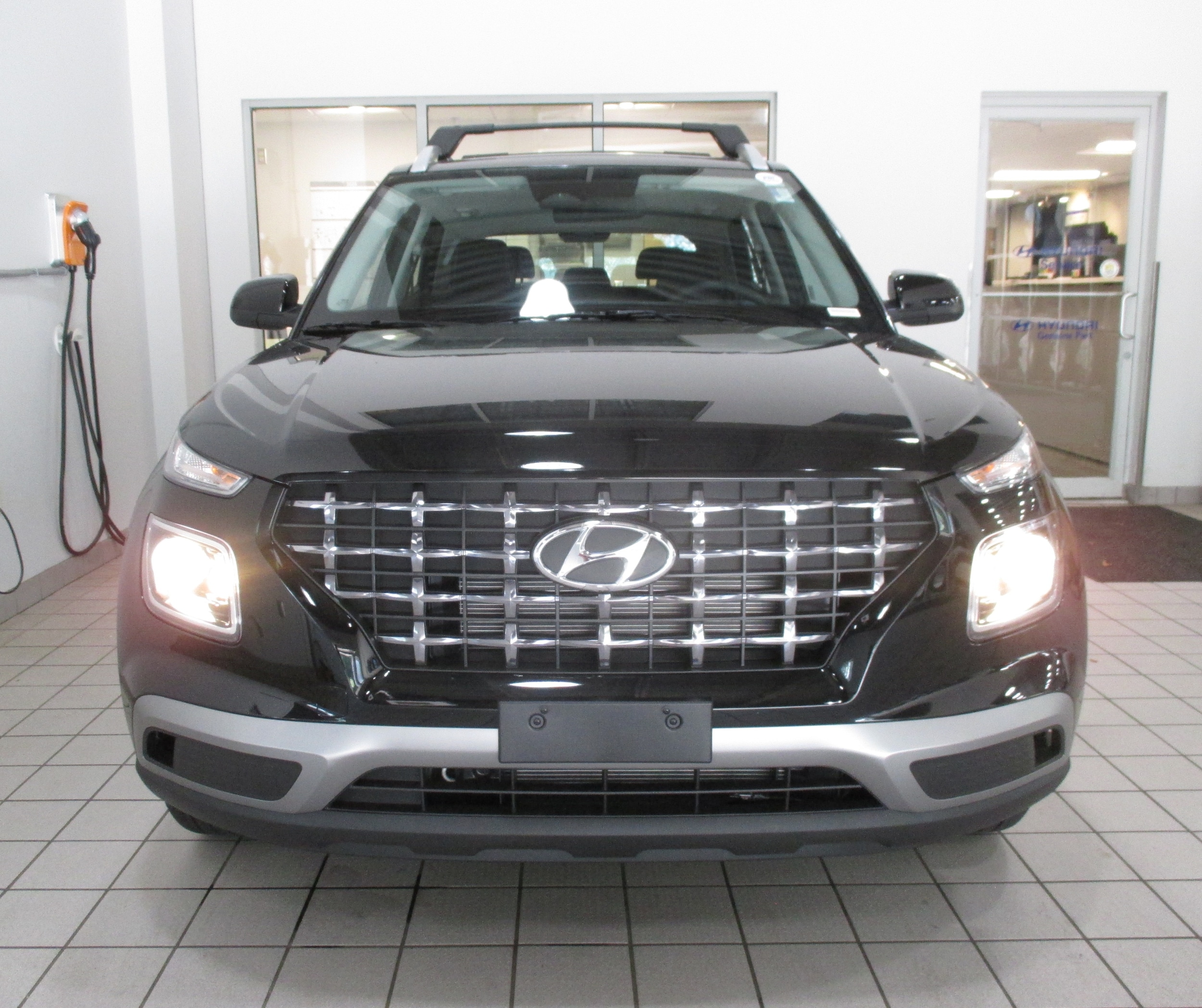 new 2025 Hyundai Venue car, priced at $22,037