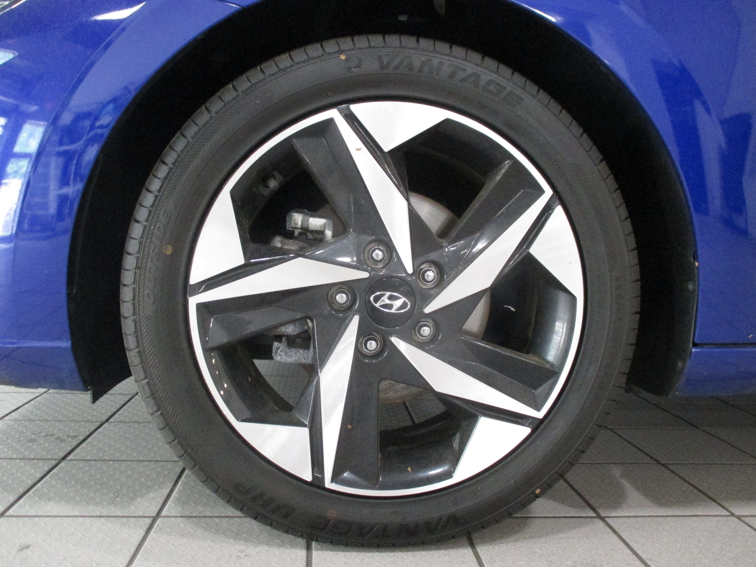 used 2023 Hyundai Elantra car, priced at $18,998