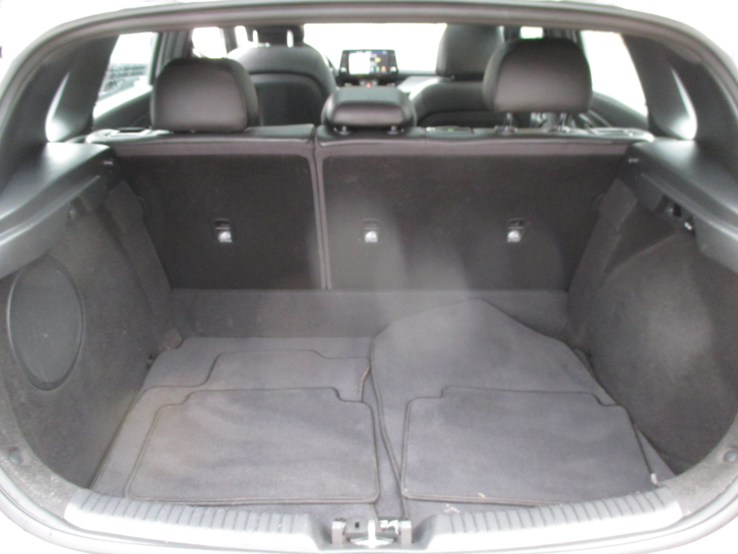 2020 Hyundai Elantra GT N Line photo 4