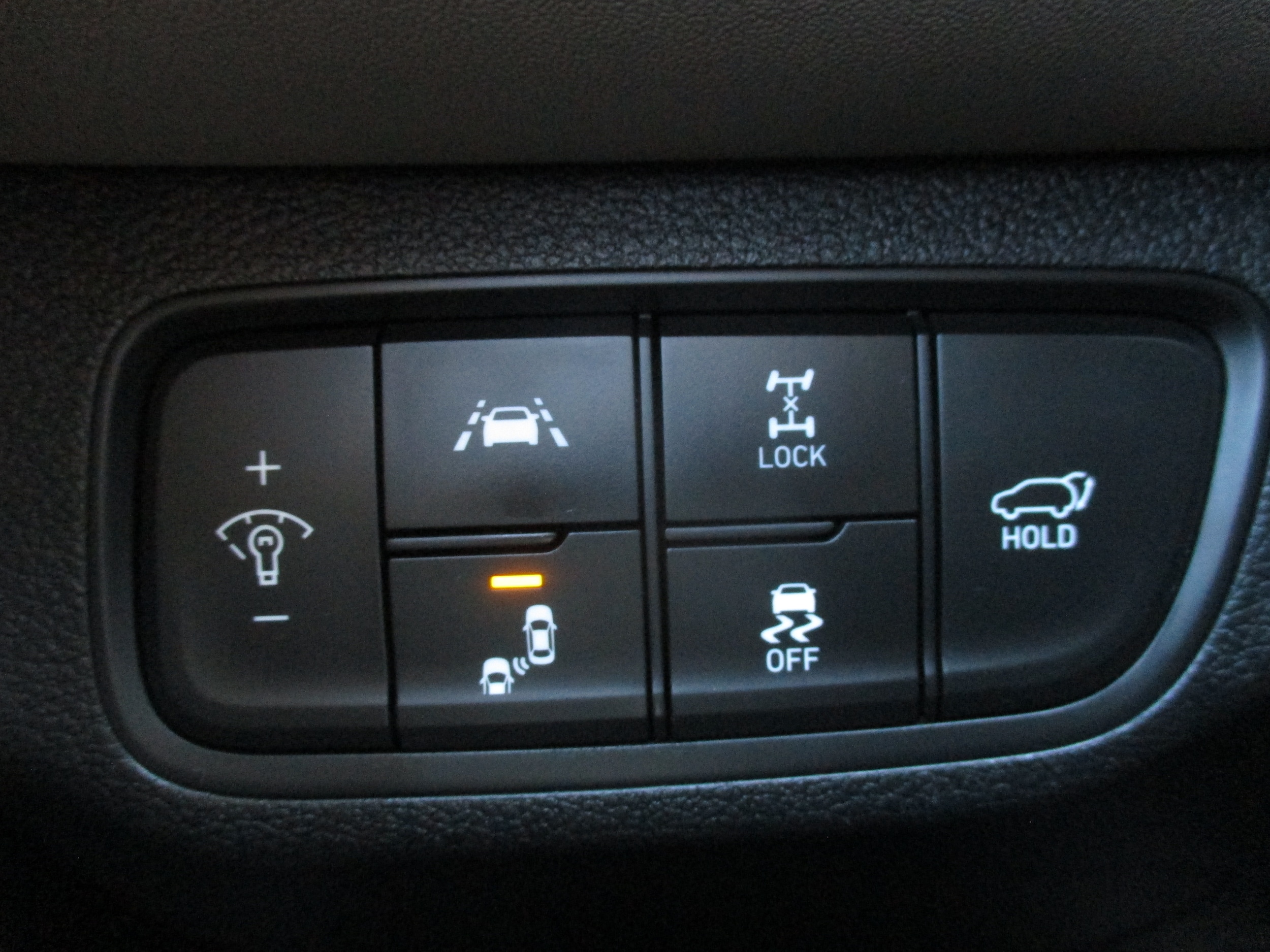 used 2020 Hyundai Santa Fe car, priced at $19,298