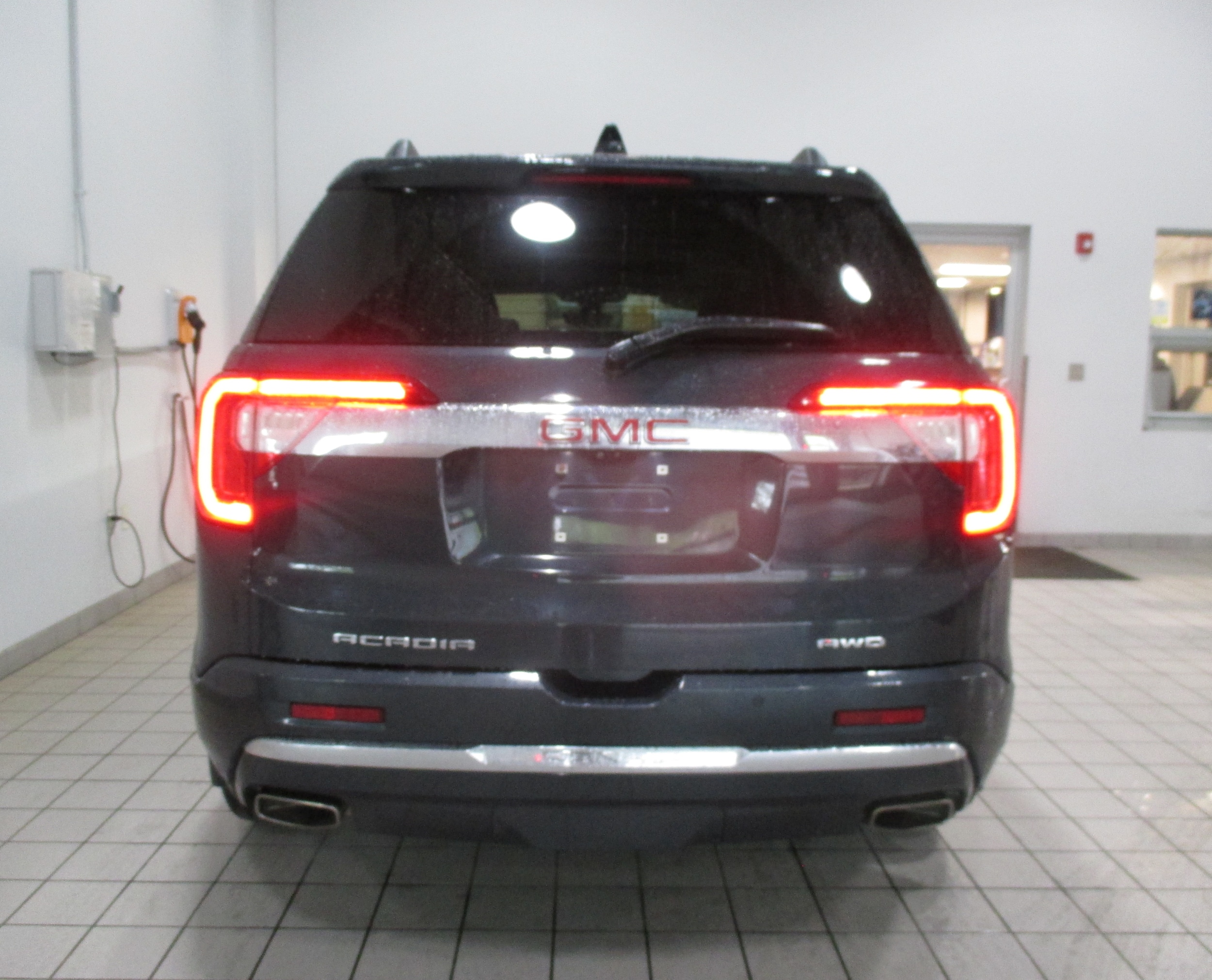 used 2021 GMC Acadia car, priced at $25,298