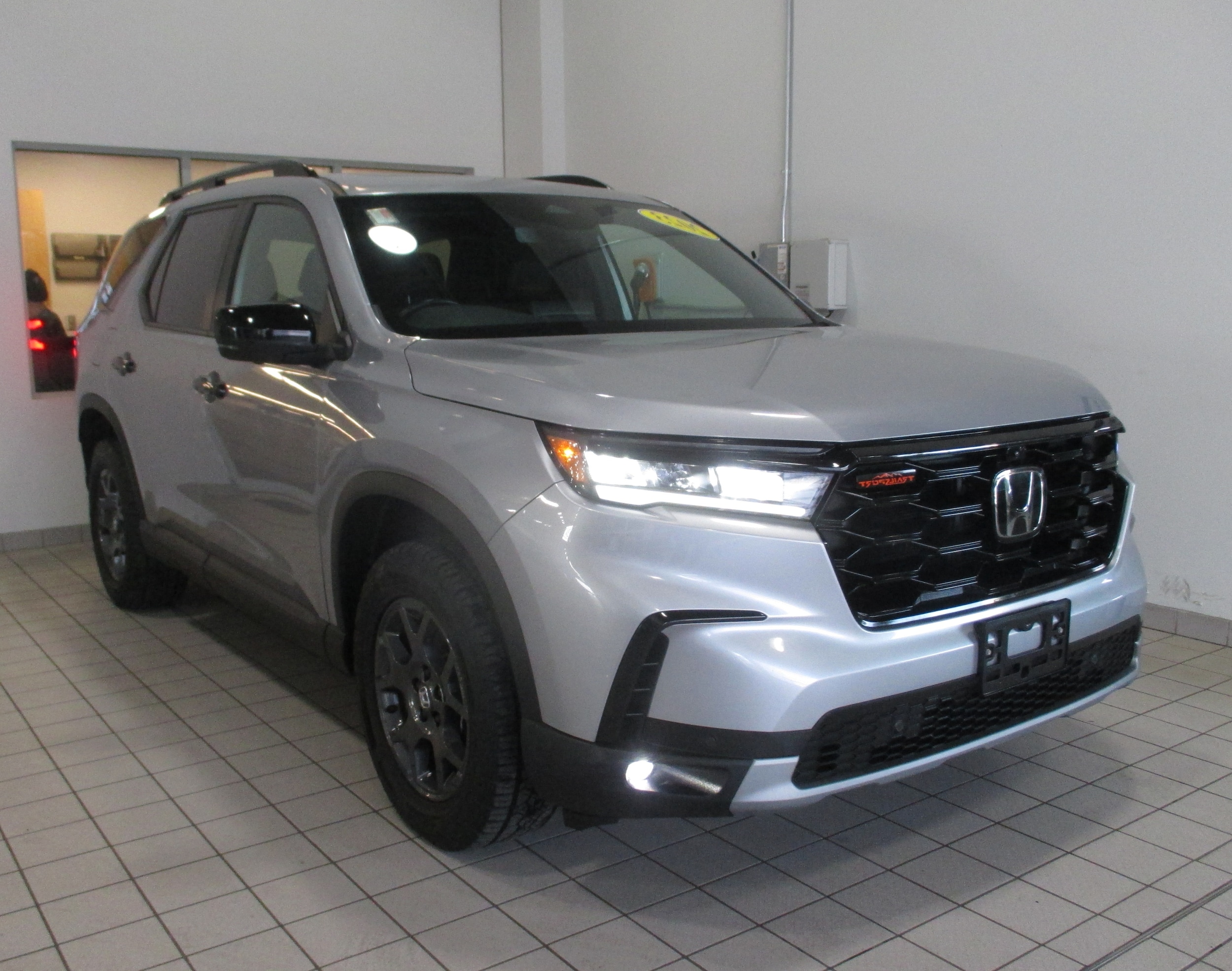 2023 Honda Pilot TrailSport's photo
