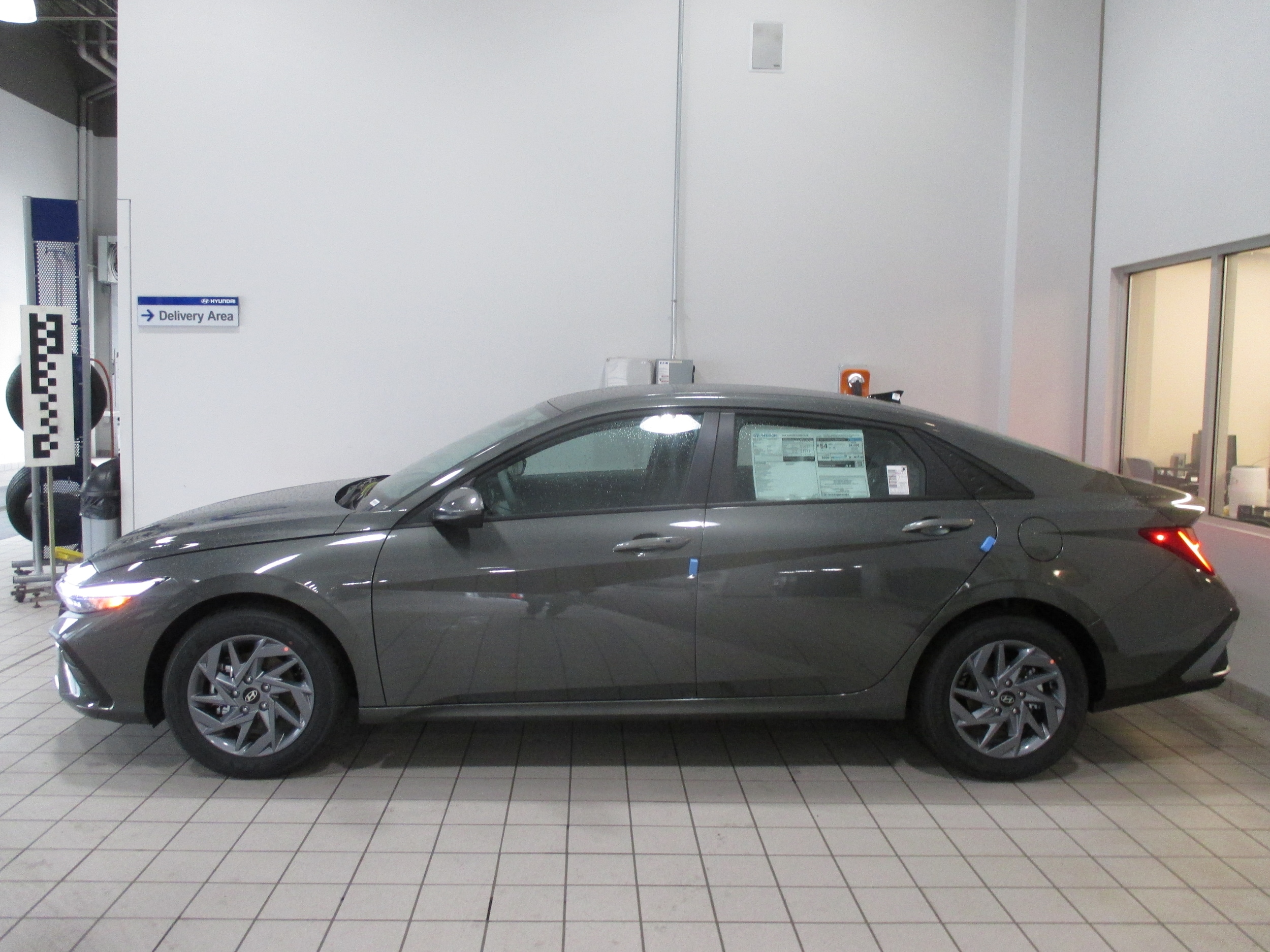 new 2026 Hyundai Elantra Hybrid car, priced at $26,935