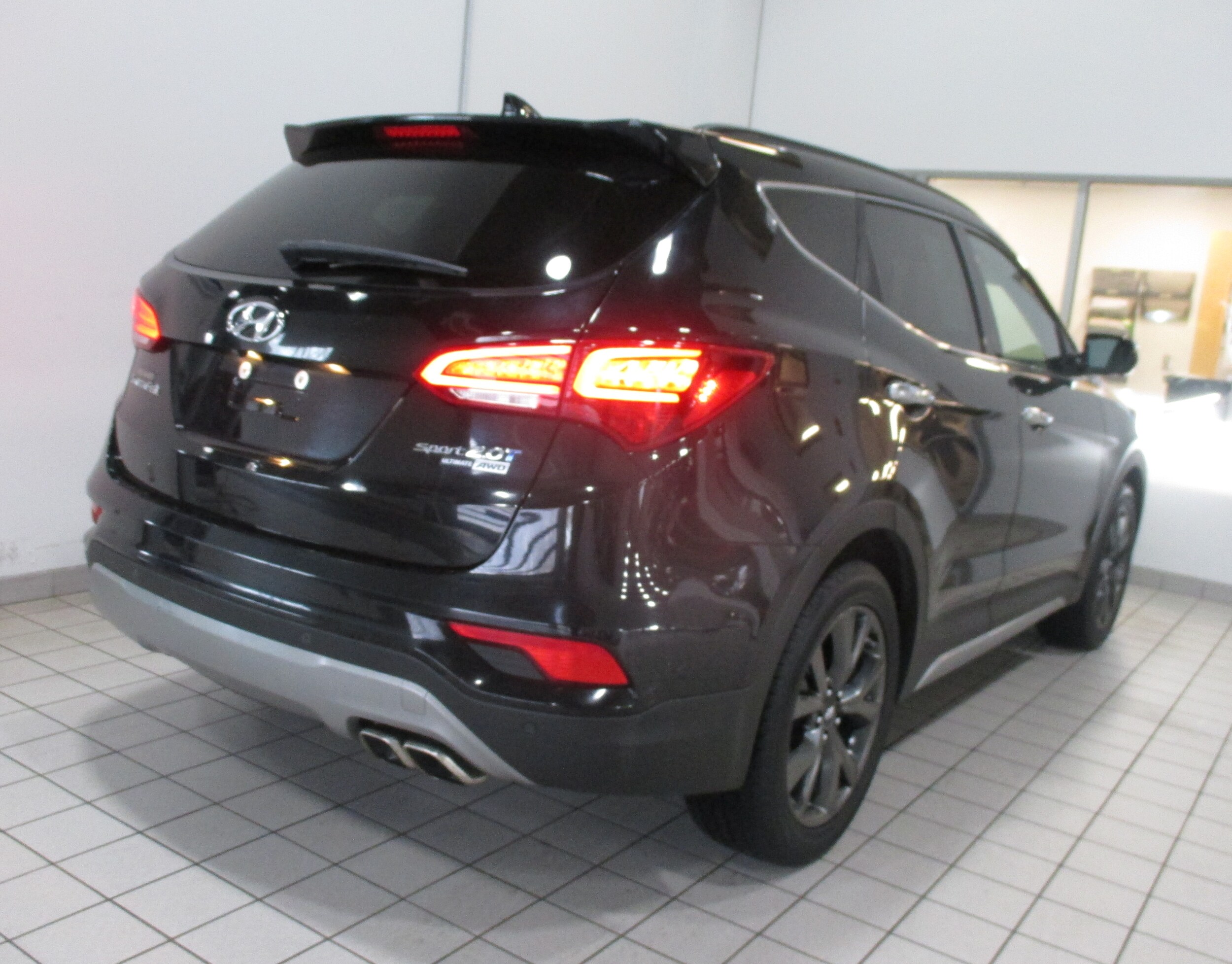 2017 Hyundai Santa Fe Sport Ultimate photo 2