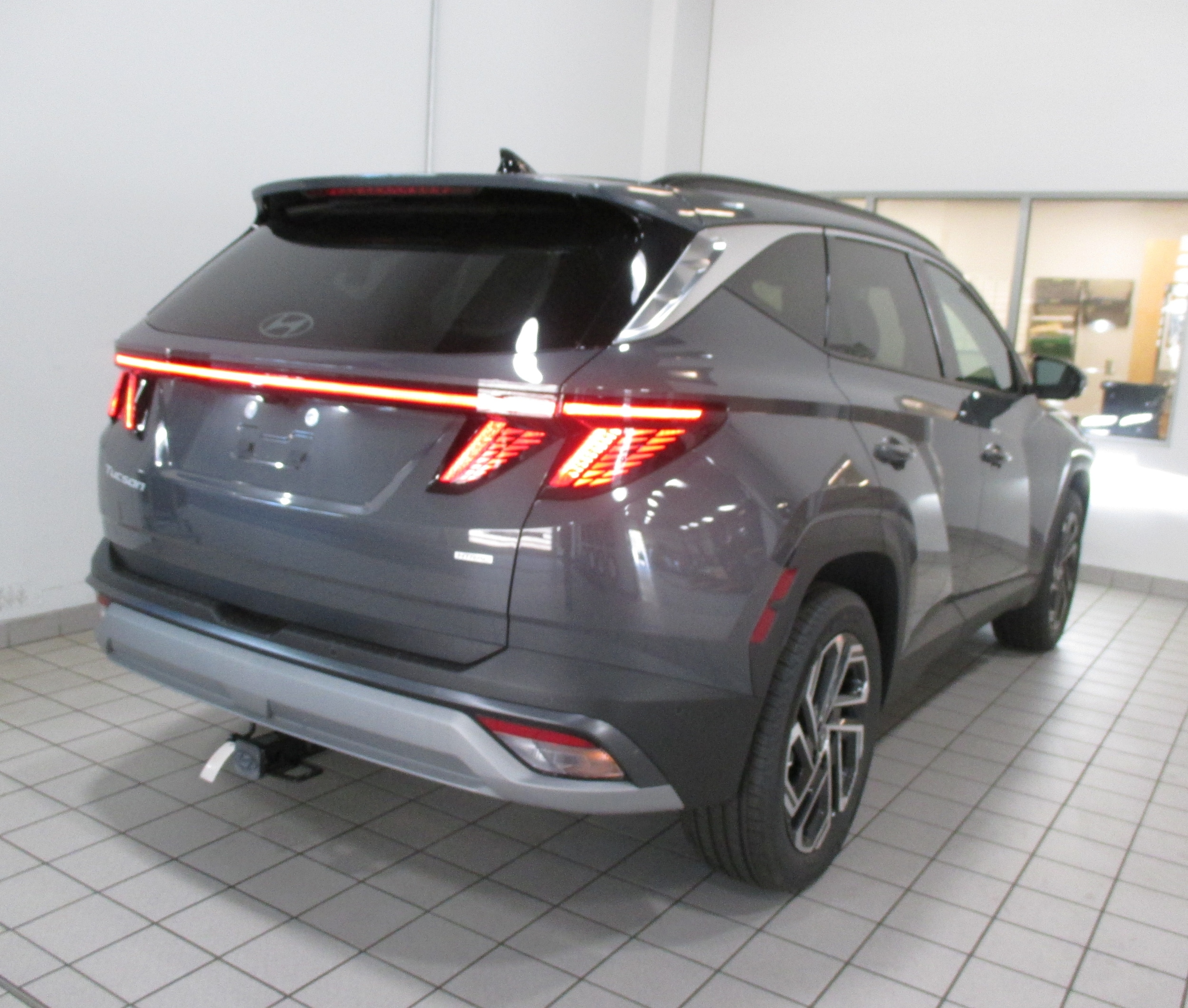 new 2025 Hyundai Tucson car, priced at $40,390