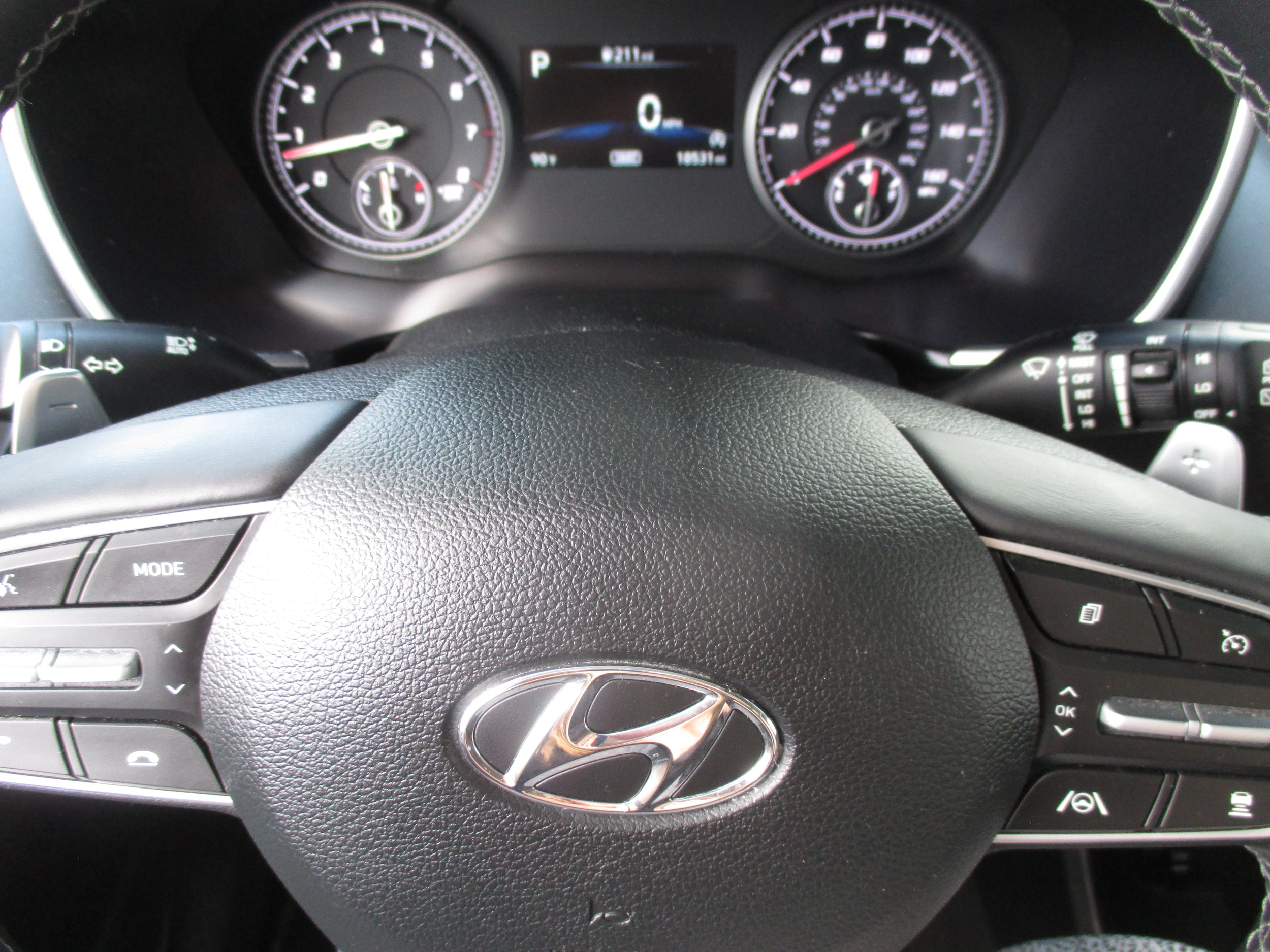 used 2023 Hyundai Santa Fe car, priced at $27,998