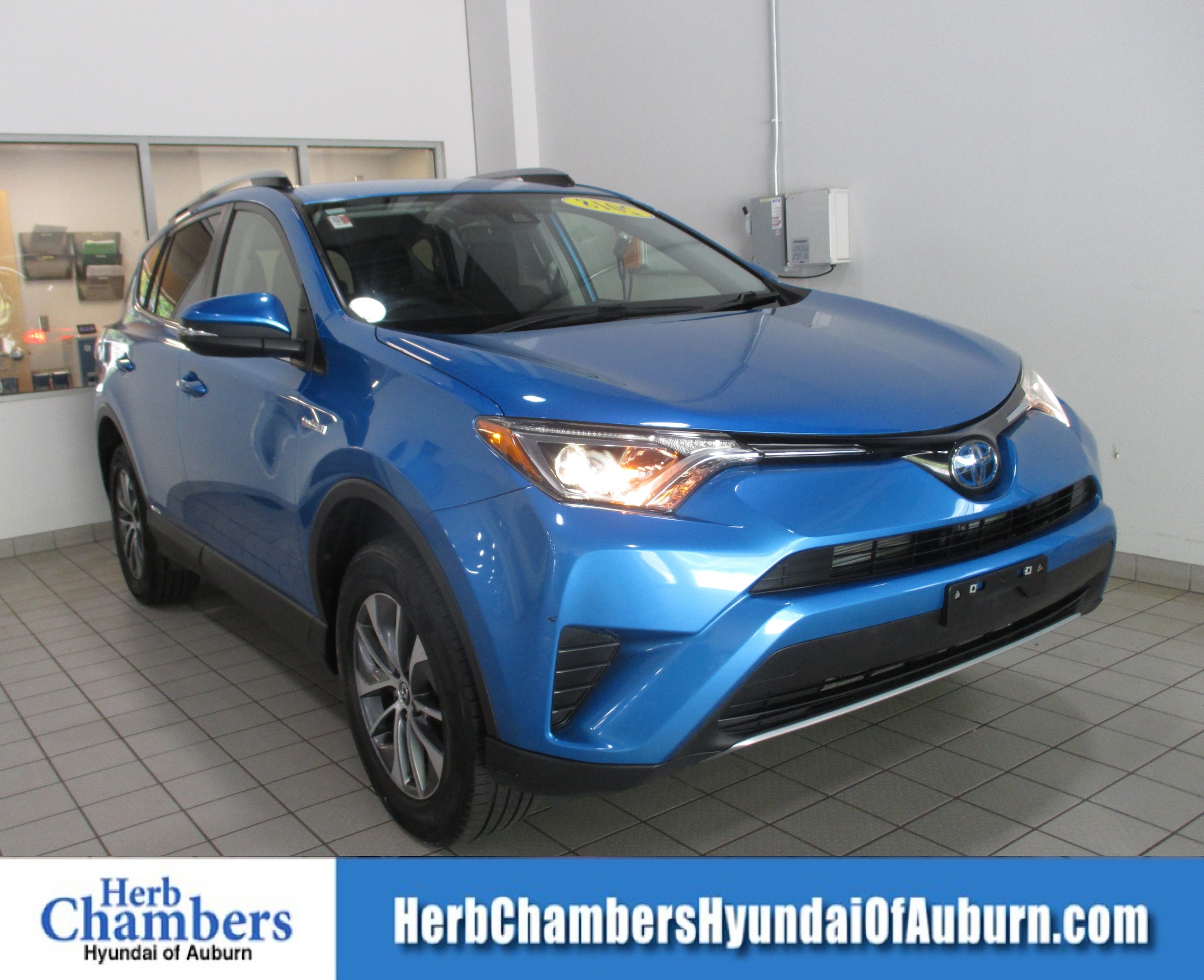 used 2018 Toyota RAV4 Hybrid car, priced at $21,998