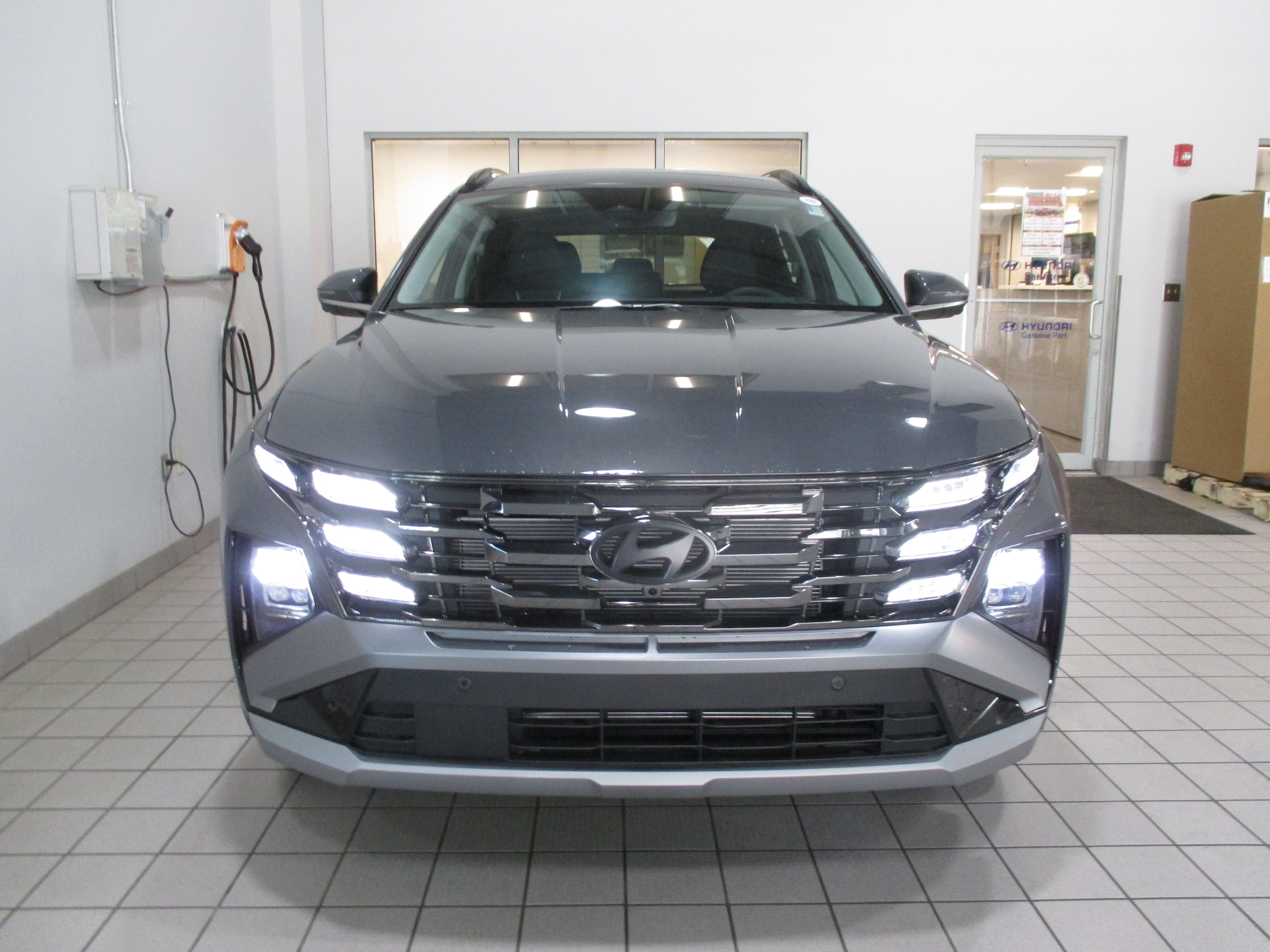 new 2025 Hyundai Tucson car, priced at $40,390