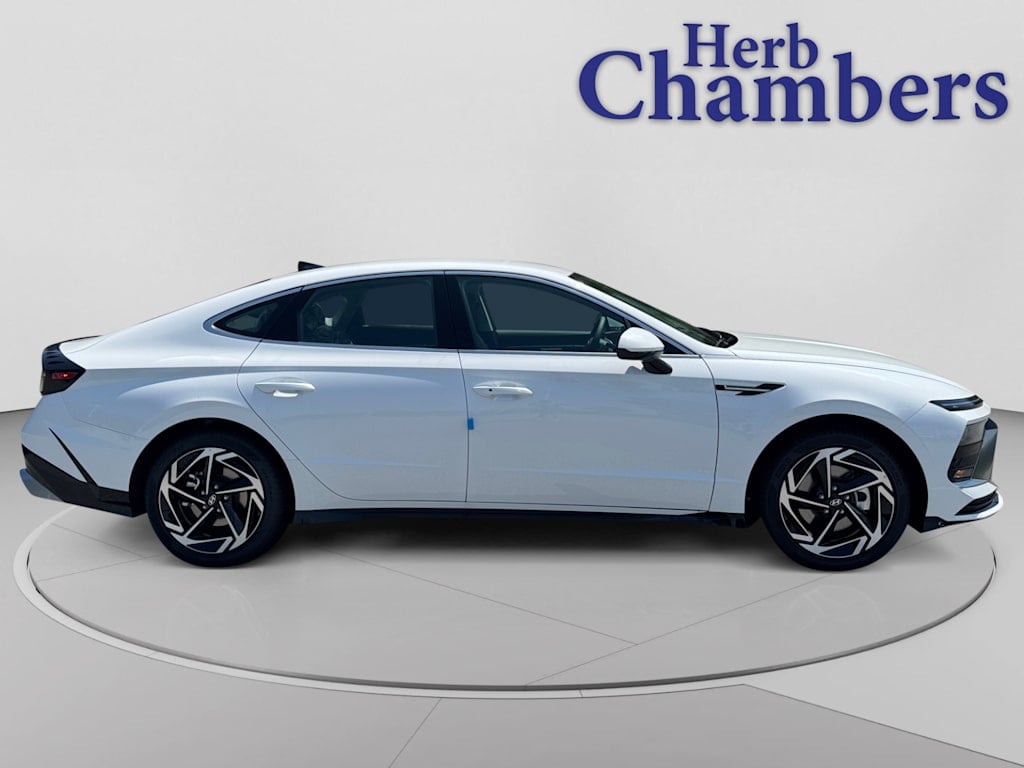 New 2026 Hyundai Sonata SEL Sport Sedan