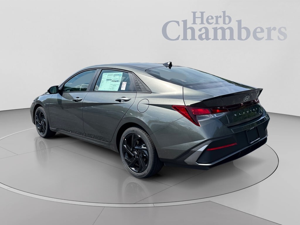 New 2026 Hyundai Elantra SEL Sport Sedan