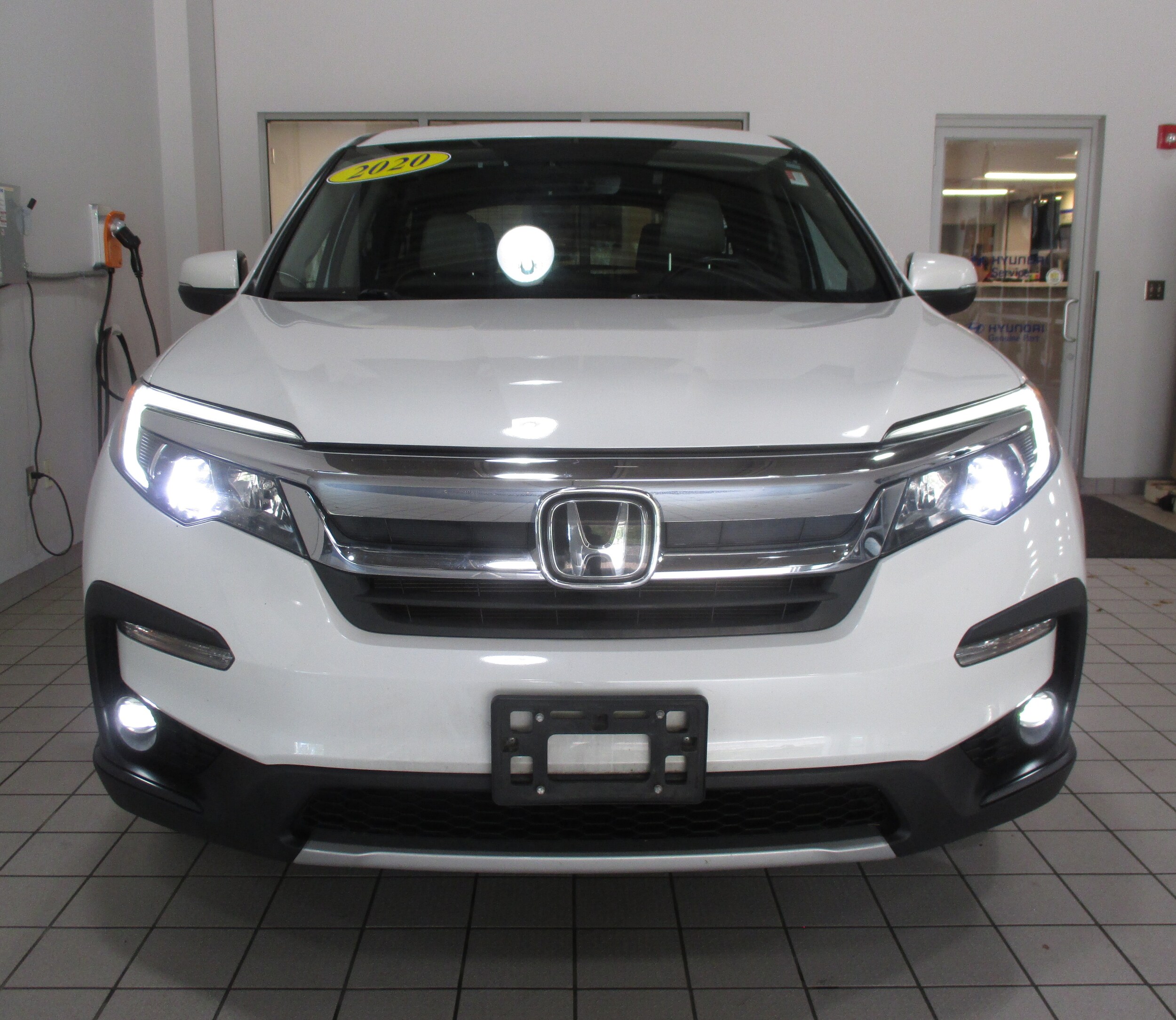 2020 Honda Pilot EX-L photo 2