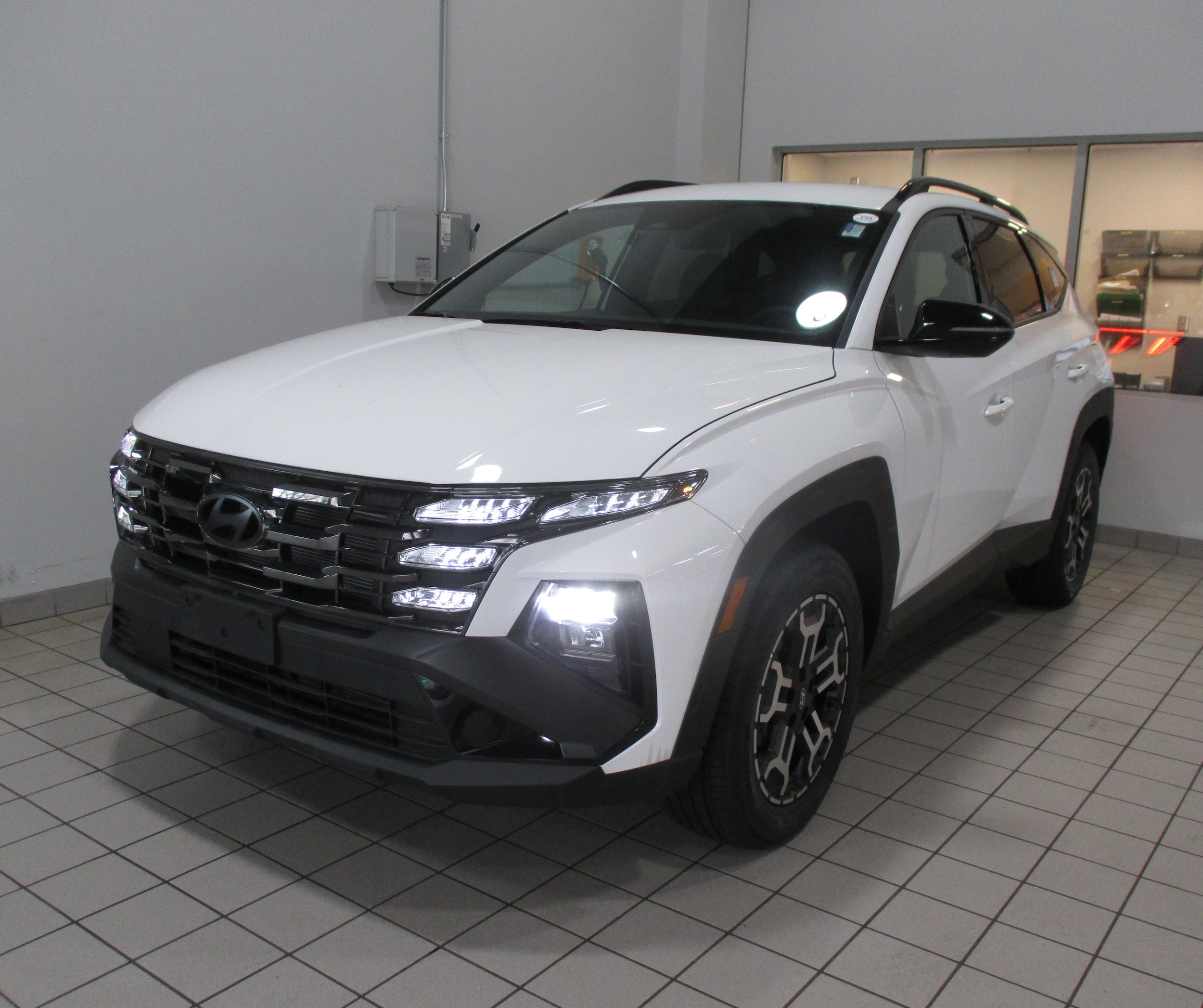 new 2025 Hyundai Tucson car, priced at $34,895