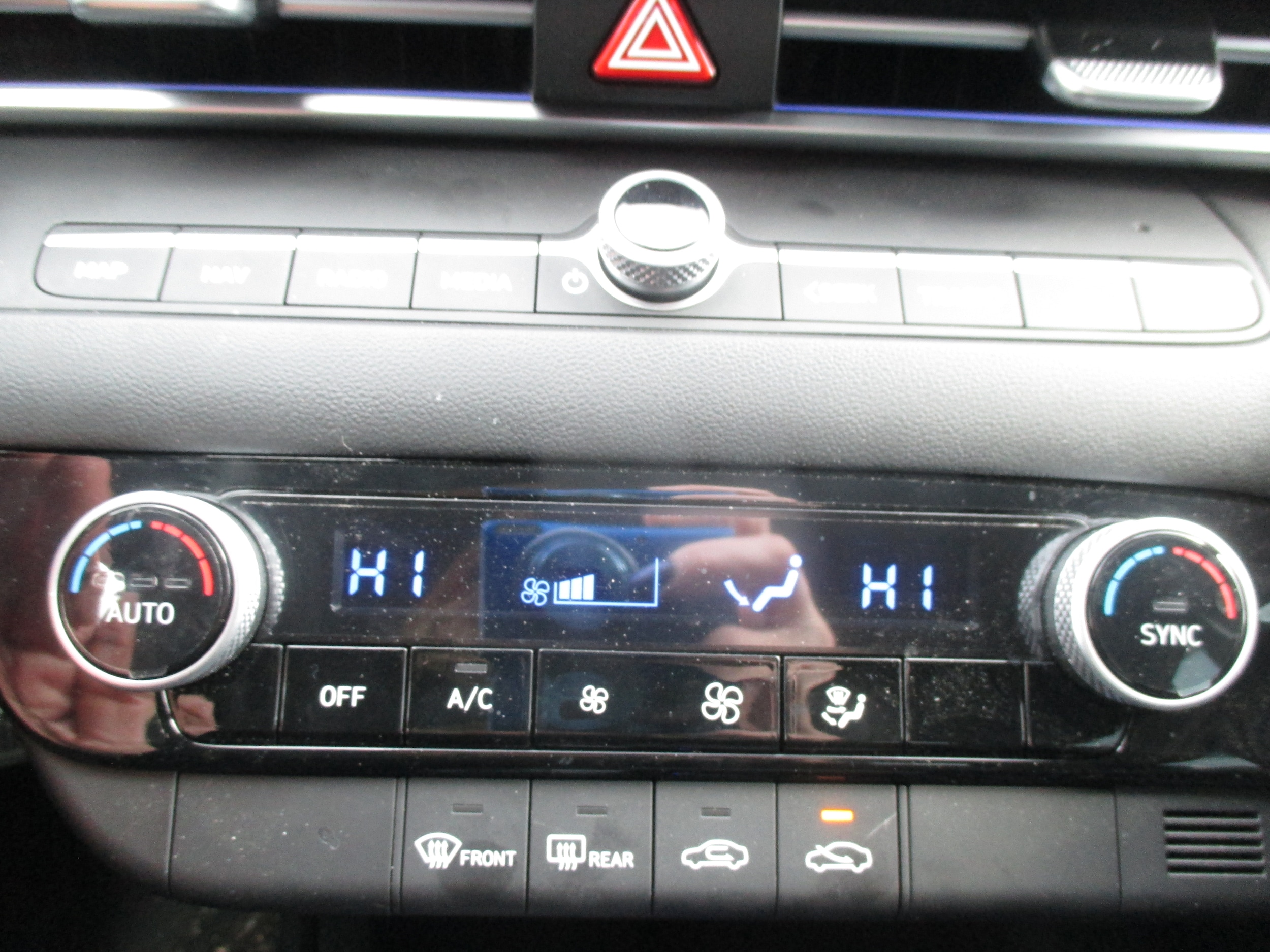 new 2024 Hyundai Elantra Hybrid car, priced at $23,460