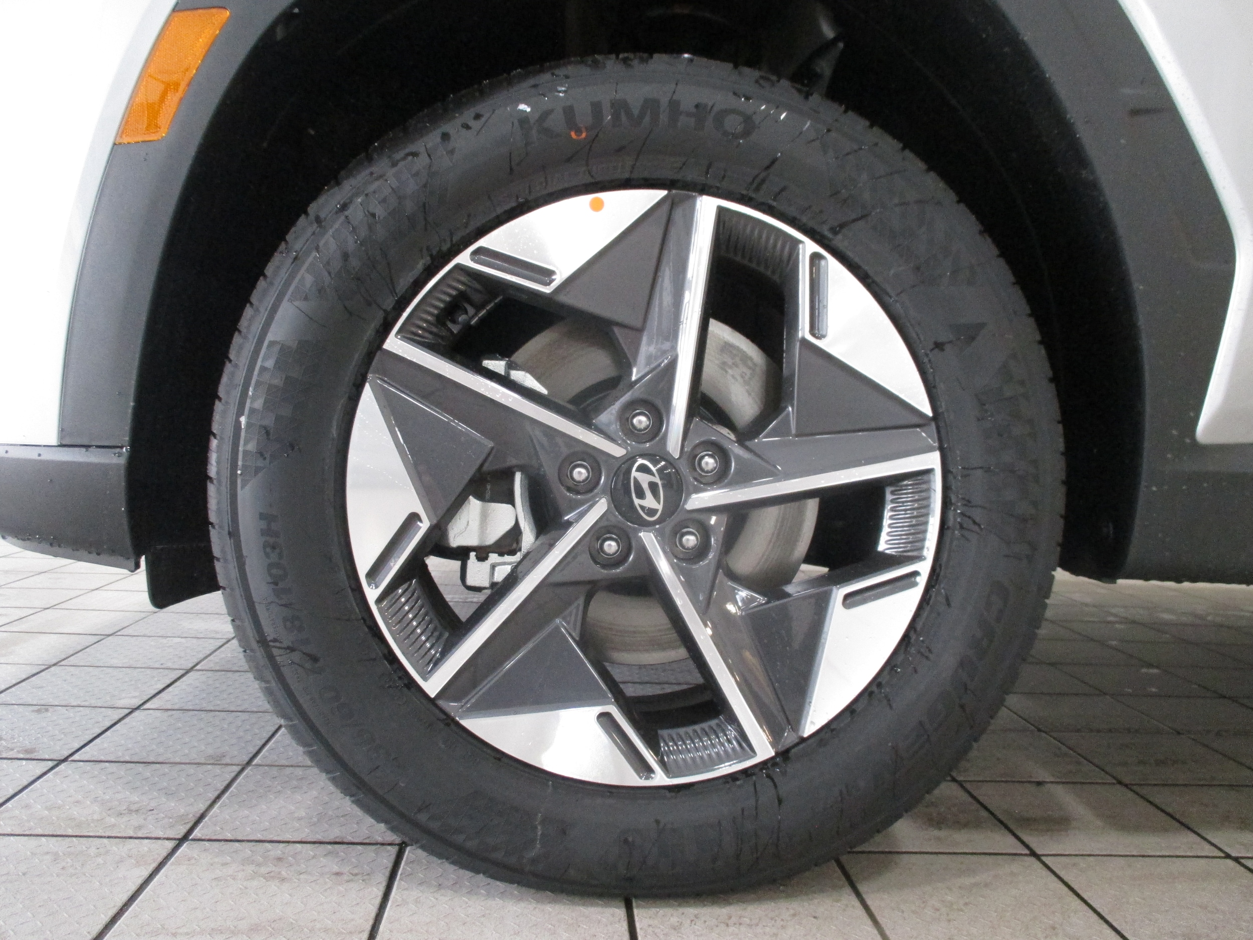 new 2026 Hyundai Tucson car, priced at $33,984
