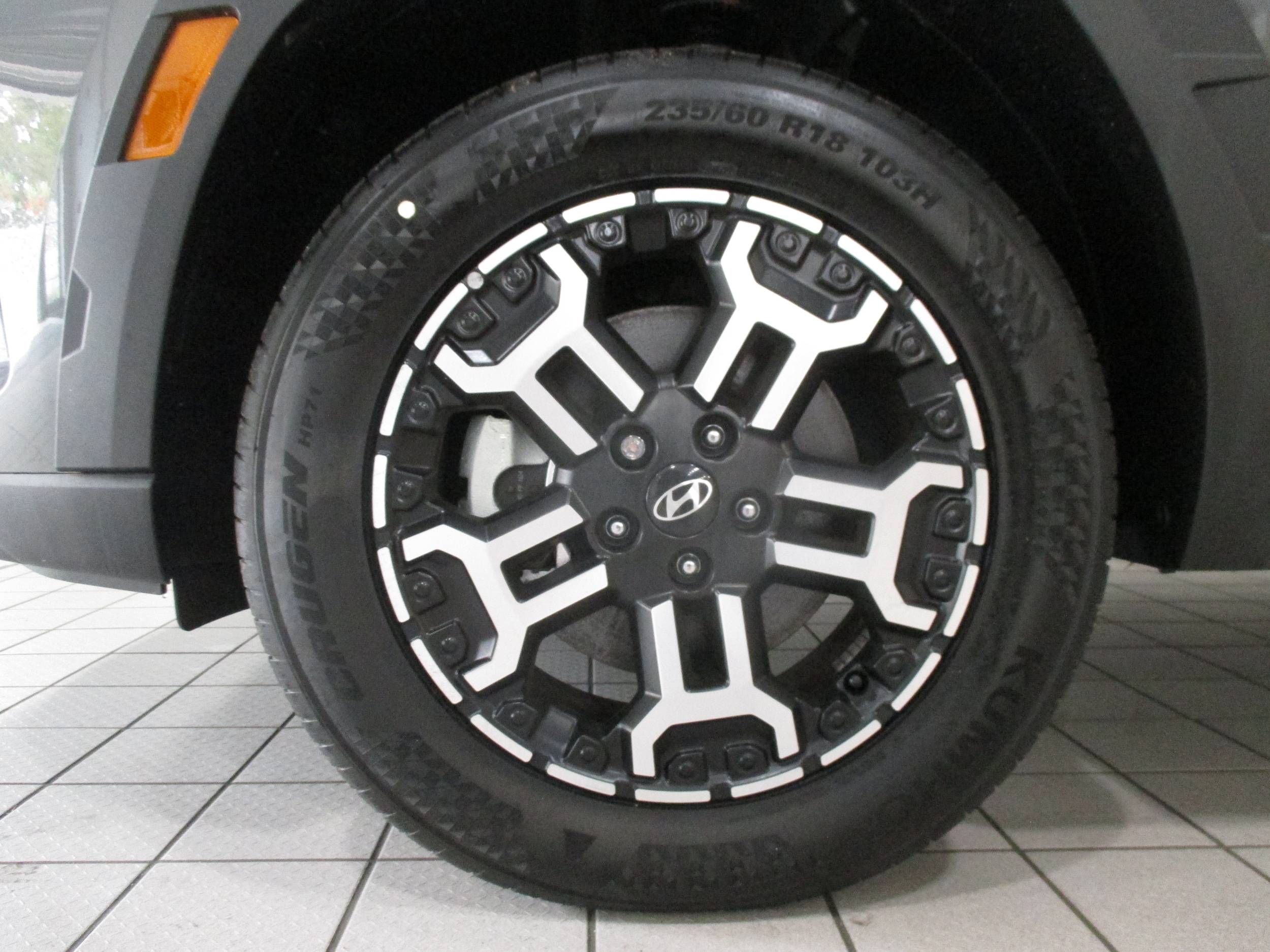 new 2025 Hyundai Tucson car, priced at $34,512