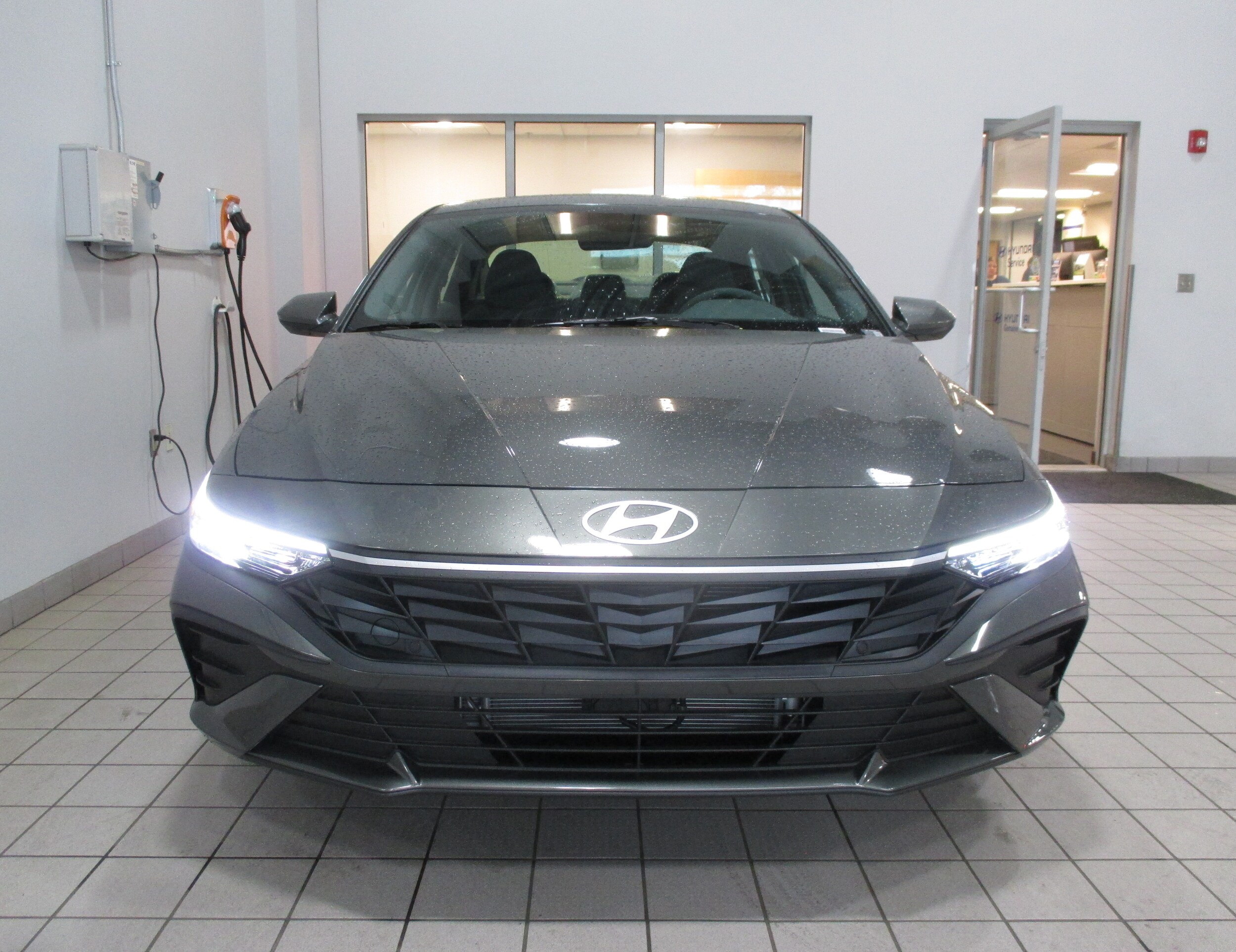 new 2026 Hyundai Elantra Hybrid car, priced at $26,935