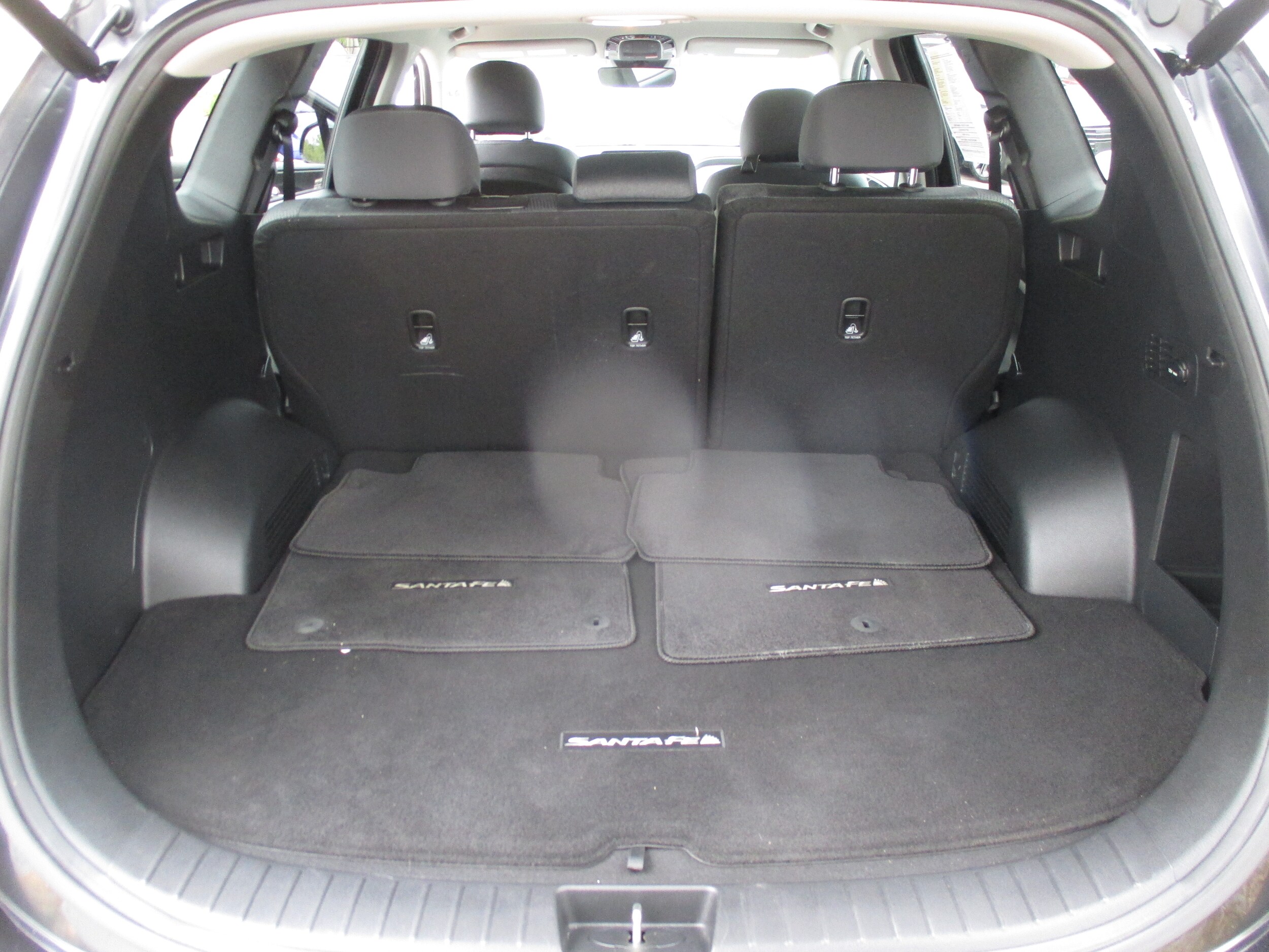 2023 Hyundai Santa Fe SEL photo 4