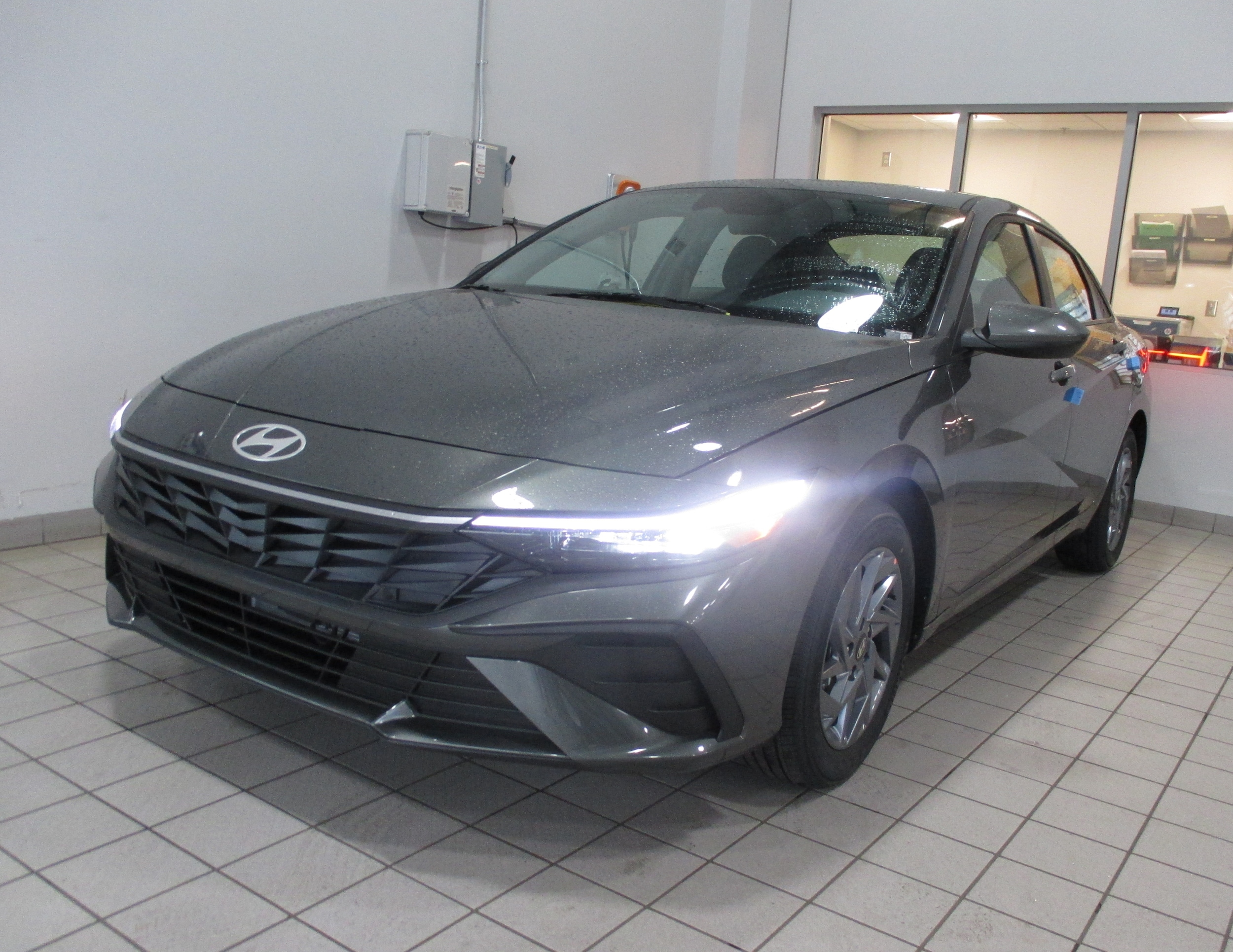 new 2026 Hyundai Elantra Hybrid car, priced at $26,935