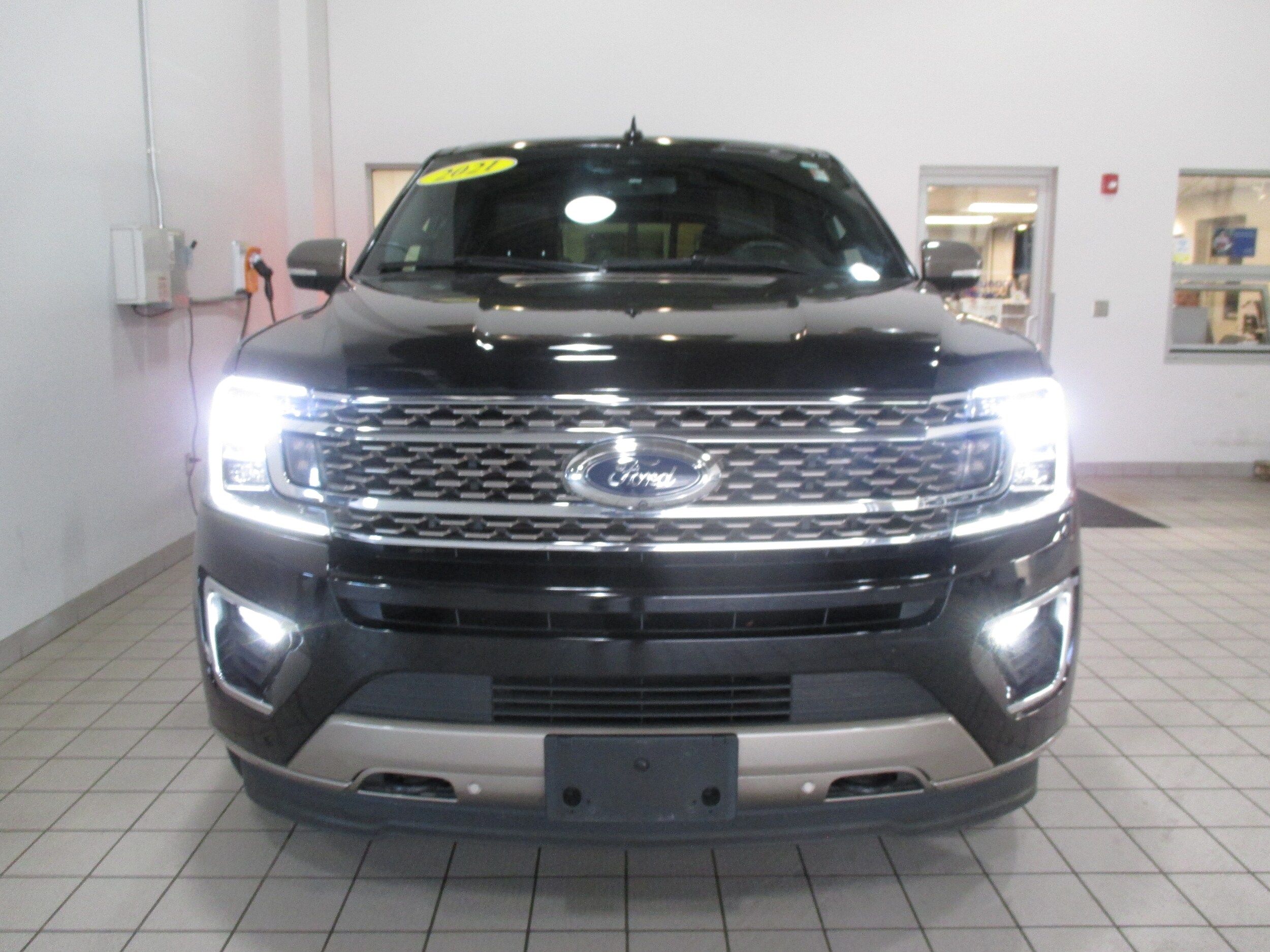 2021 Ford Expedition King Ranch photo 2