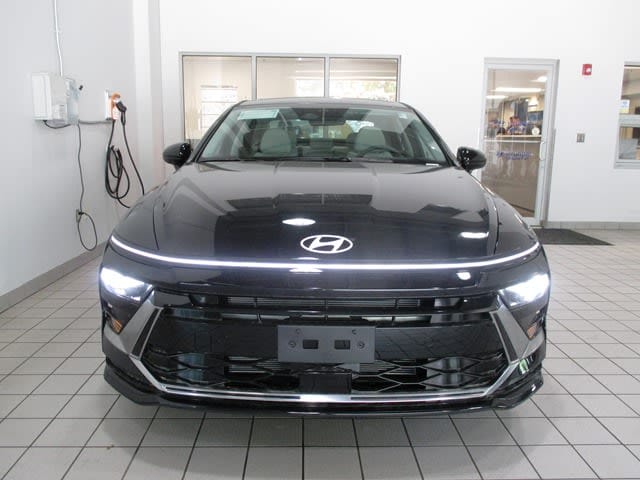 new 2025 Hyundai Sonata car, priced at $29,625